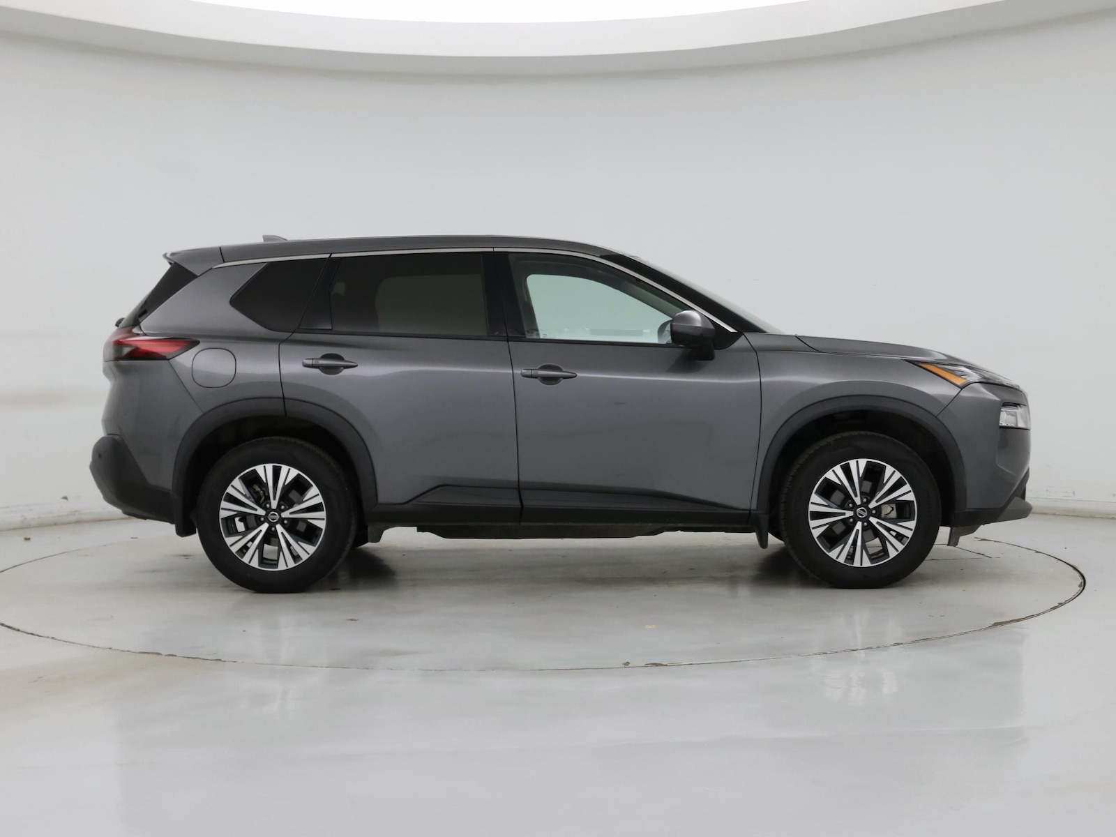 2021 Nissan Rogue SV - Photo 8