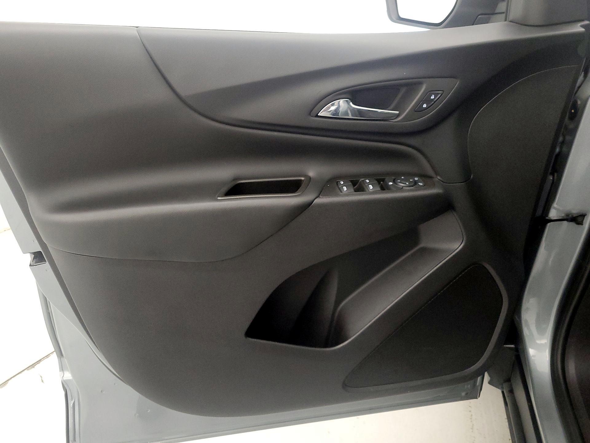 Thumbnail: 2023 Chevrolet Equinox - 12