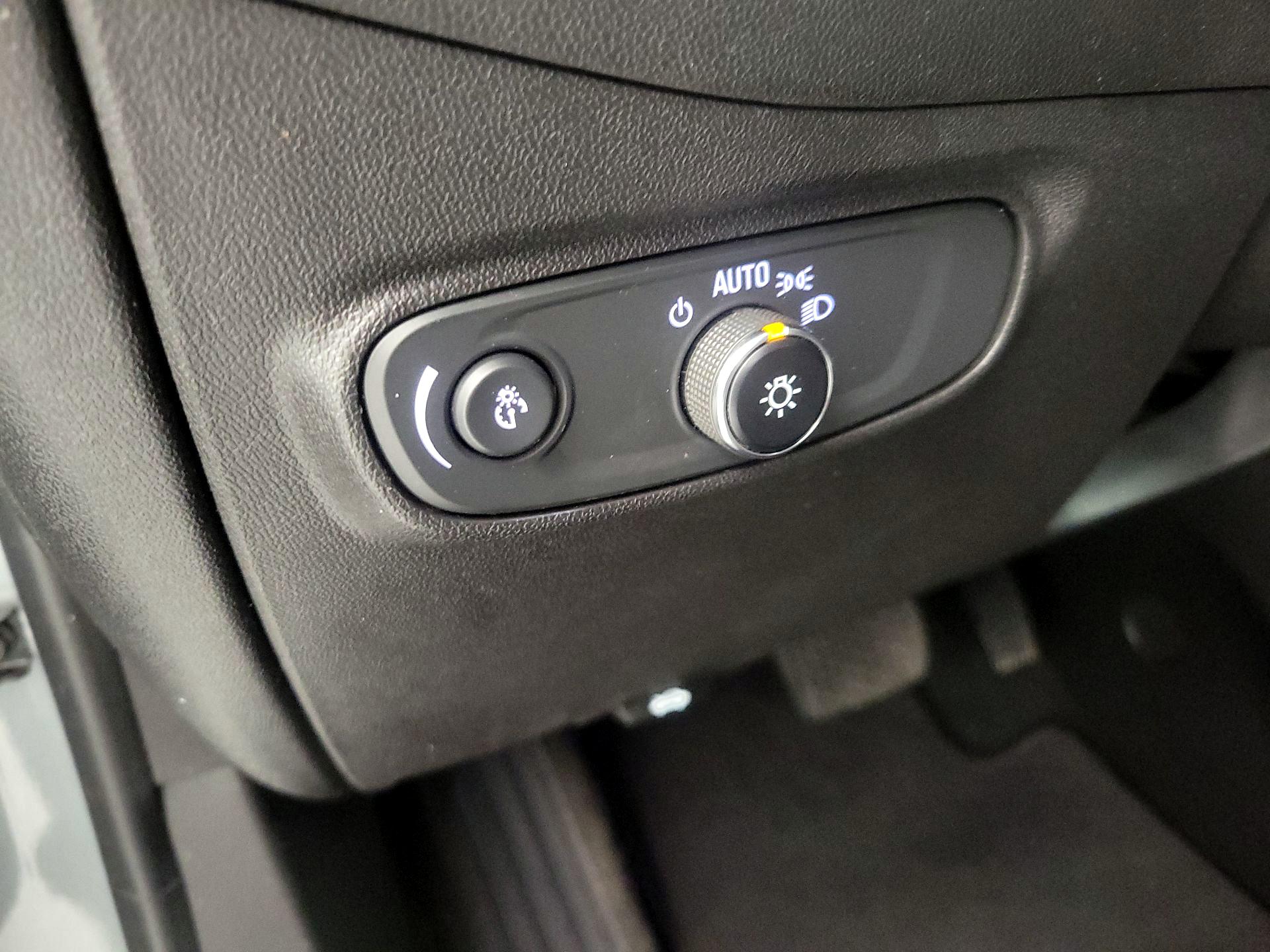 Thumbnail: 2023 Chevrolet Equinox - 13