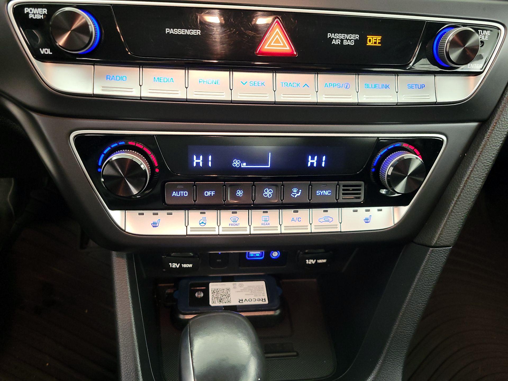 Thumbnail: 2019 Hyundai Sonata - 16