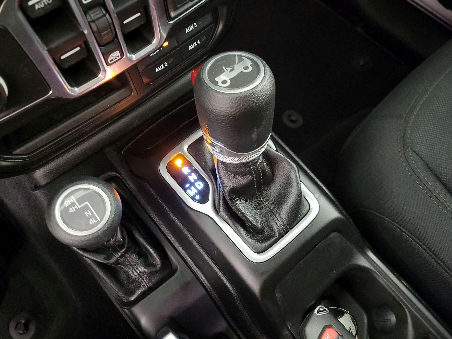 Thumbnail: 2018 Jeep Wrangler - 17