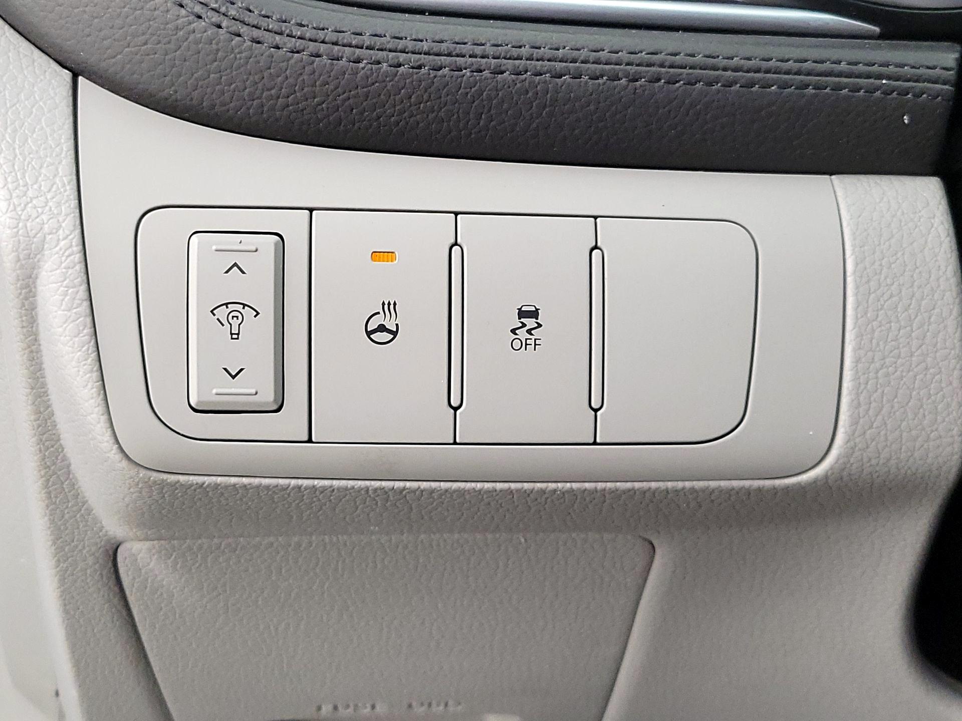 Thumbnail: 2015 Kia Optima - 13