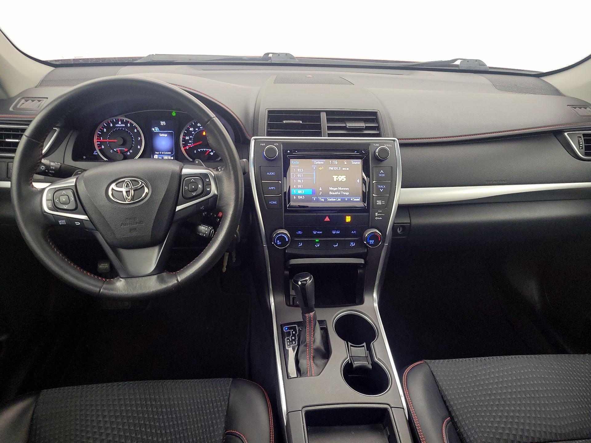 Thumbnail: 2015 Toyota Camry - 9