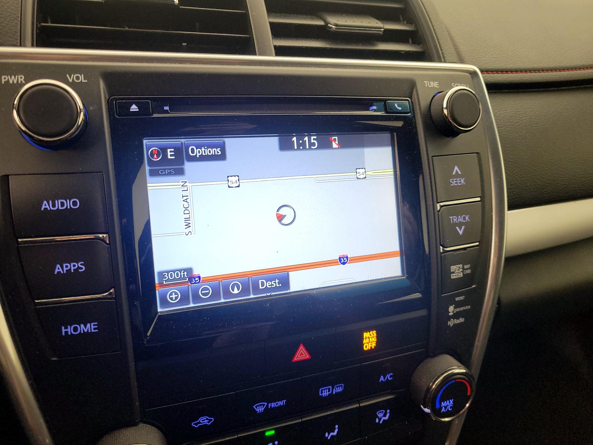 Thumbnail: 2015 Toyota Camry - 14