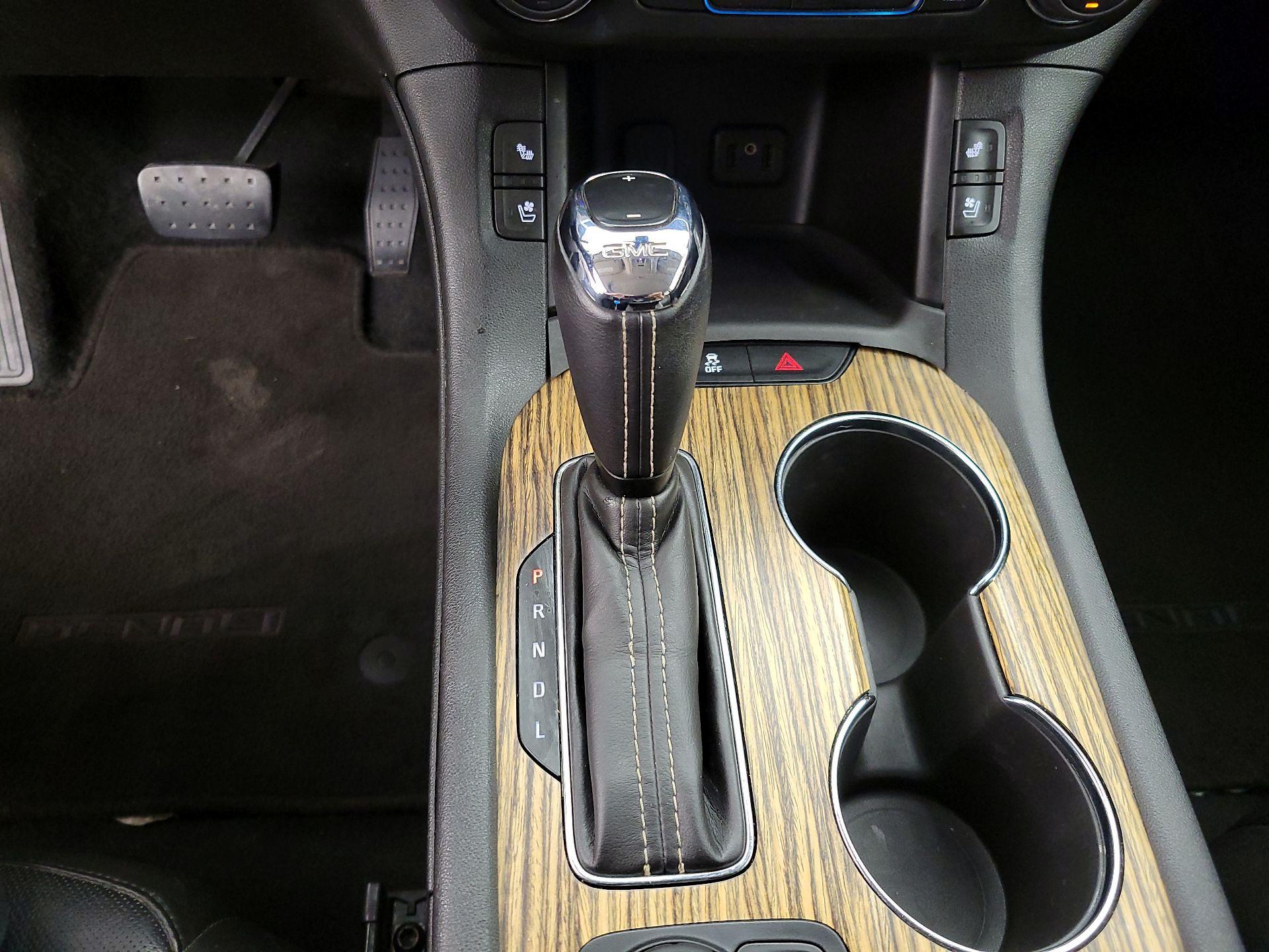 Thumbnail: 2019 GMC Acadia - 18