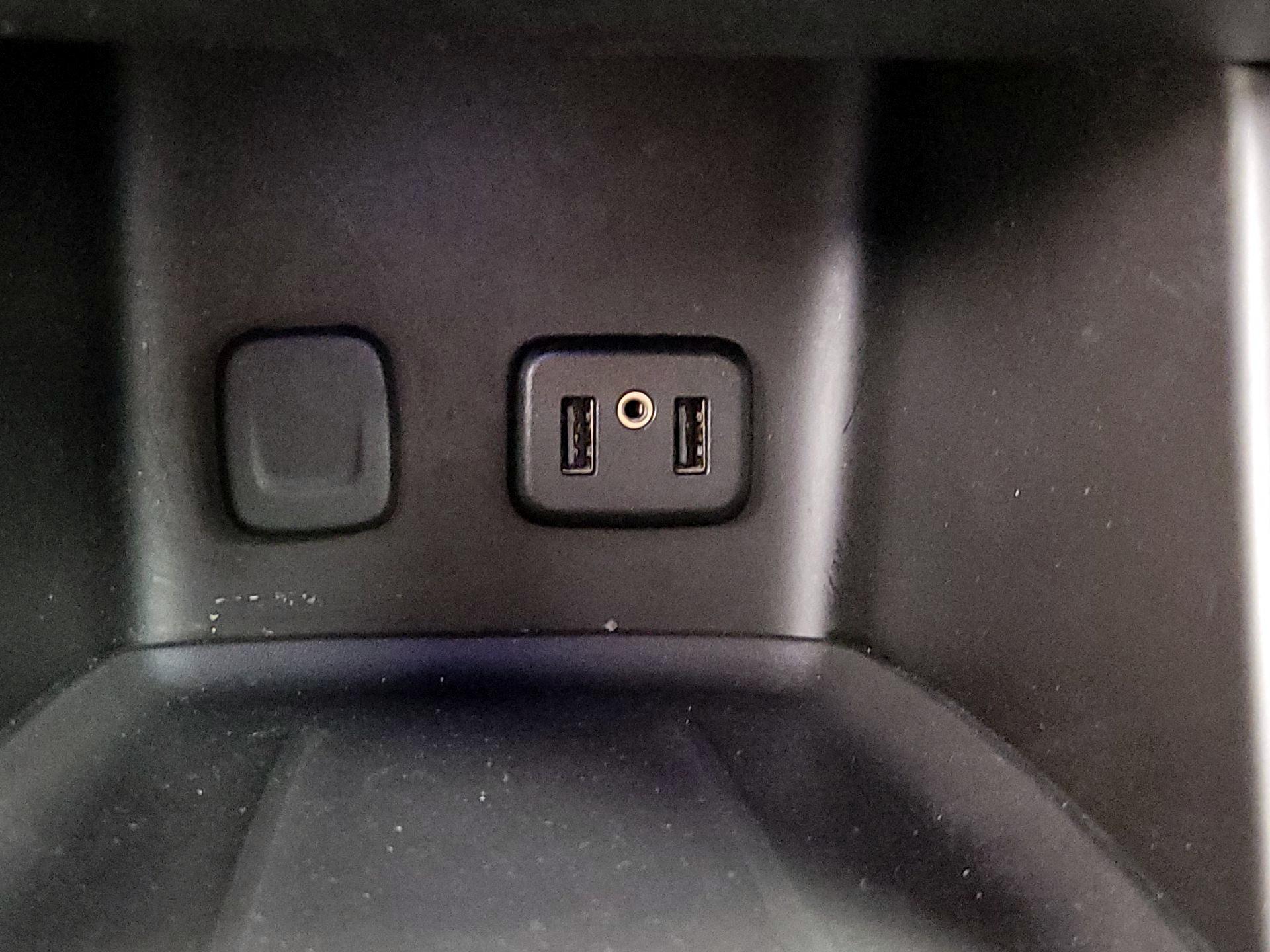 Thumbnail: 2019 GMC Acadia - 19