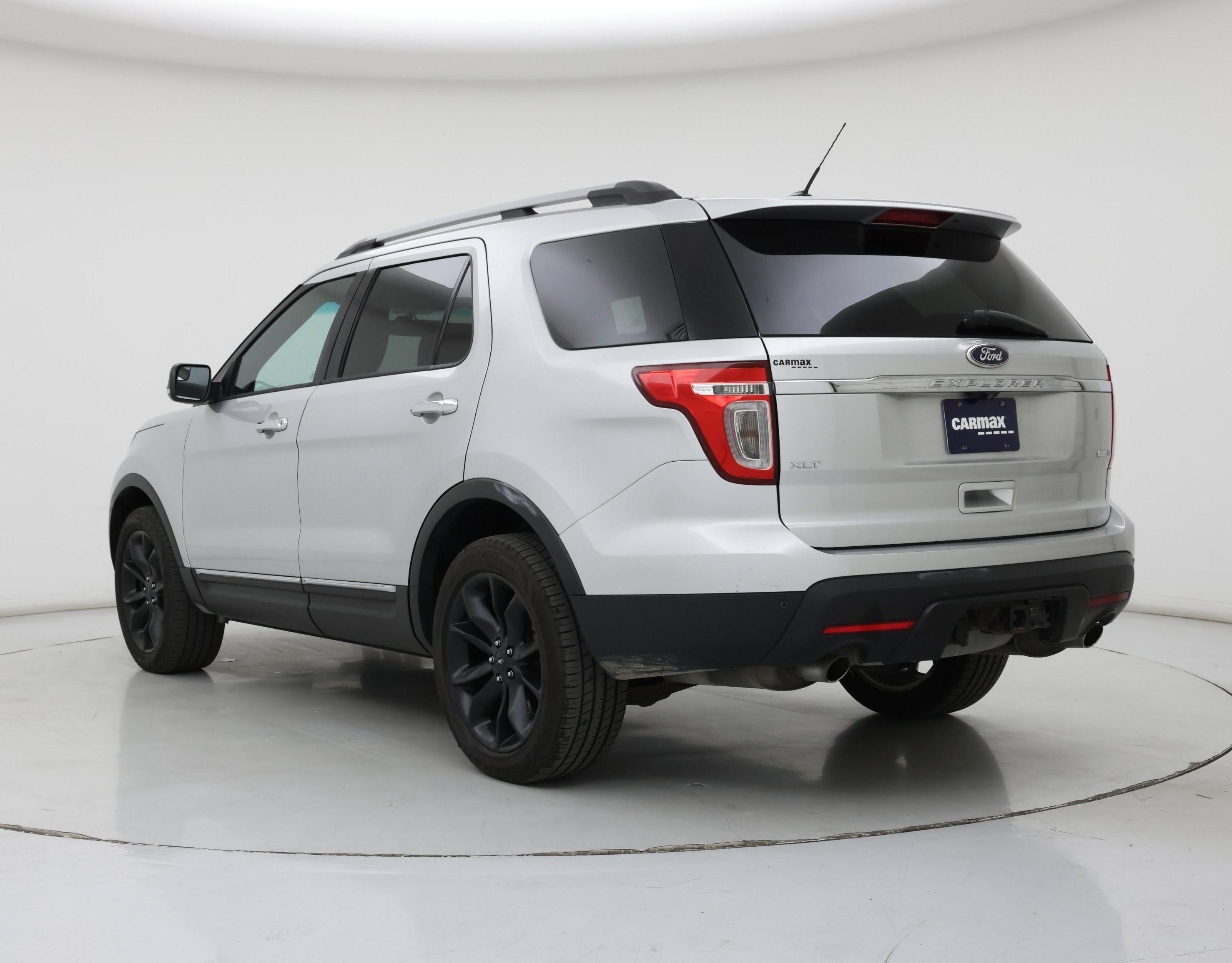 Thumbnail: 2015 Ford Explorer - 2