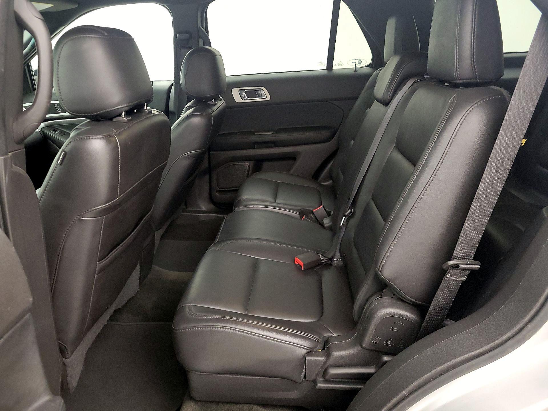 Thumbnail: 2015 Ford Explorer - 20