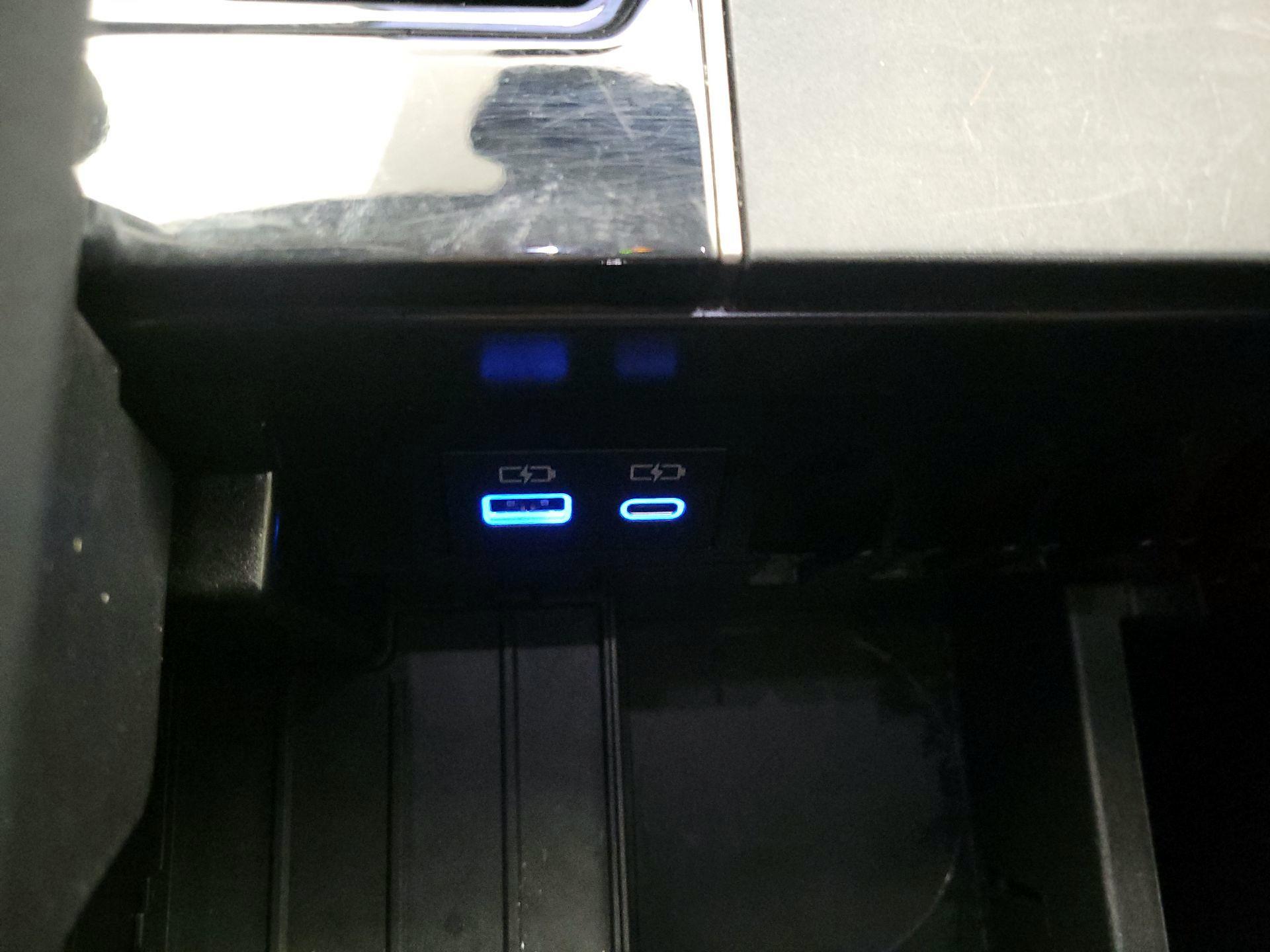 Thumbnail: 2023 Toyota Tundra - 17