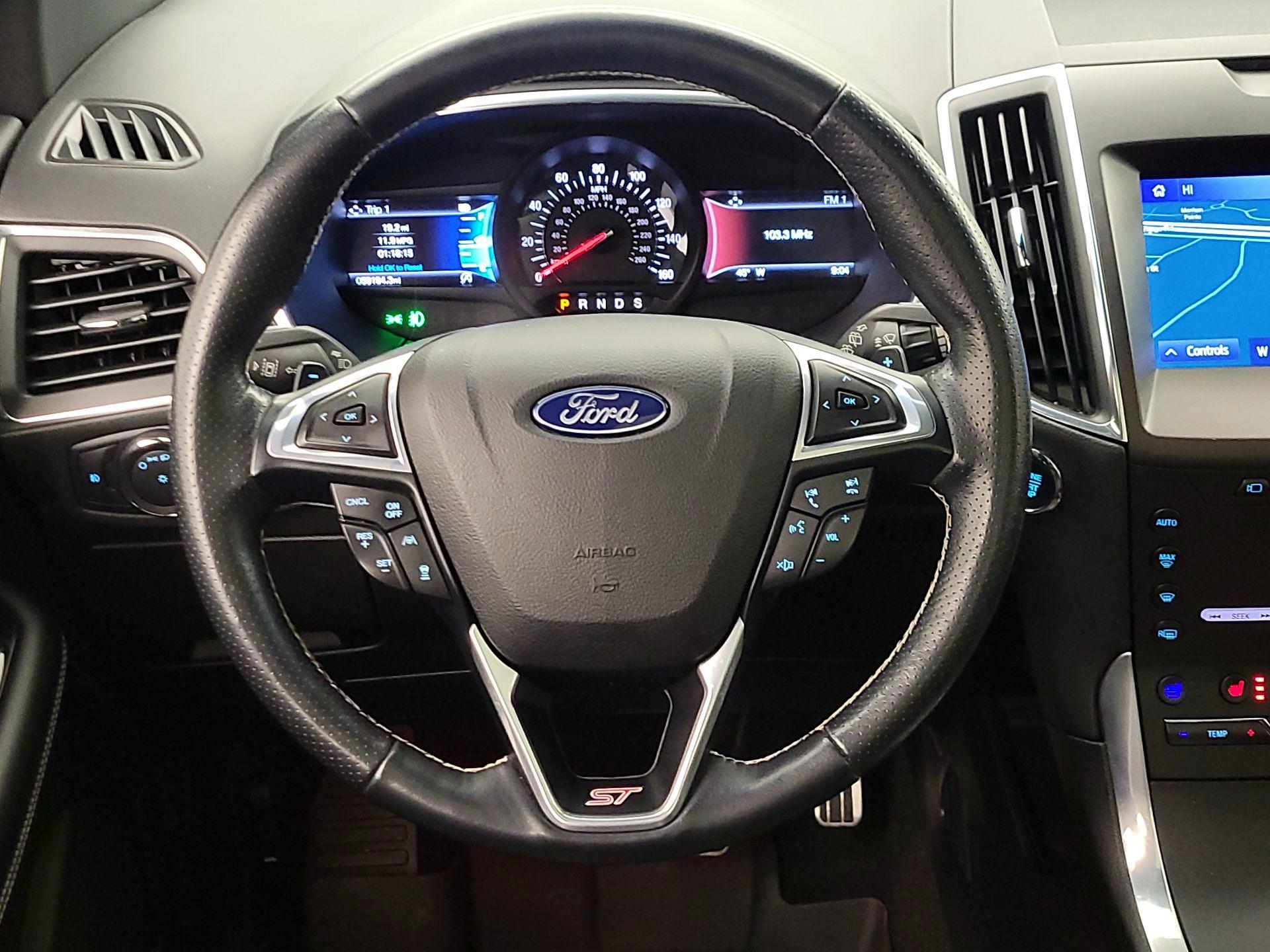 Thumbnail: 2020 Ford Edge - 10