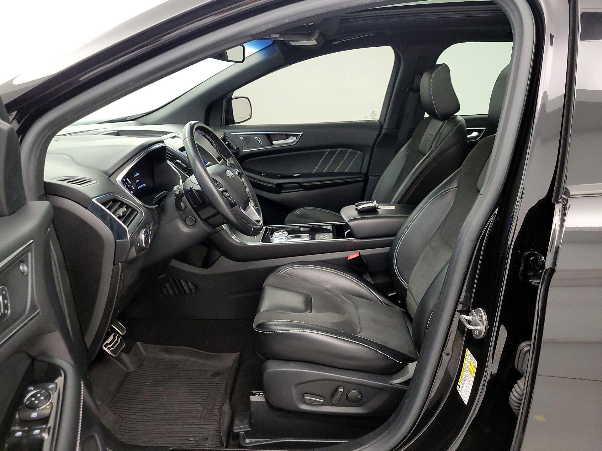 Thumbnail: 2020 Ford Edge - 11