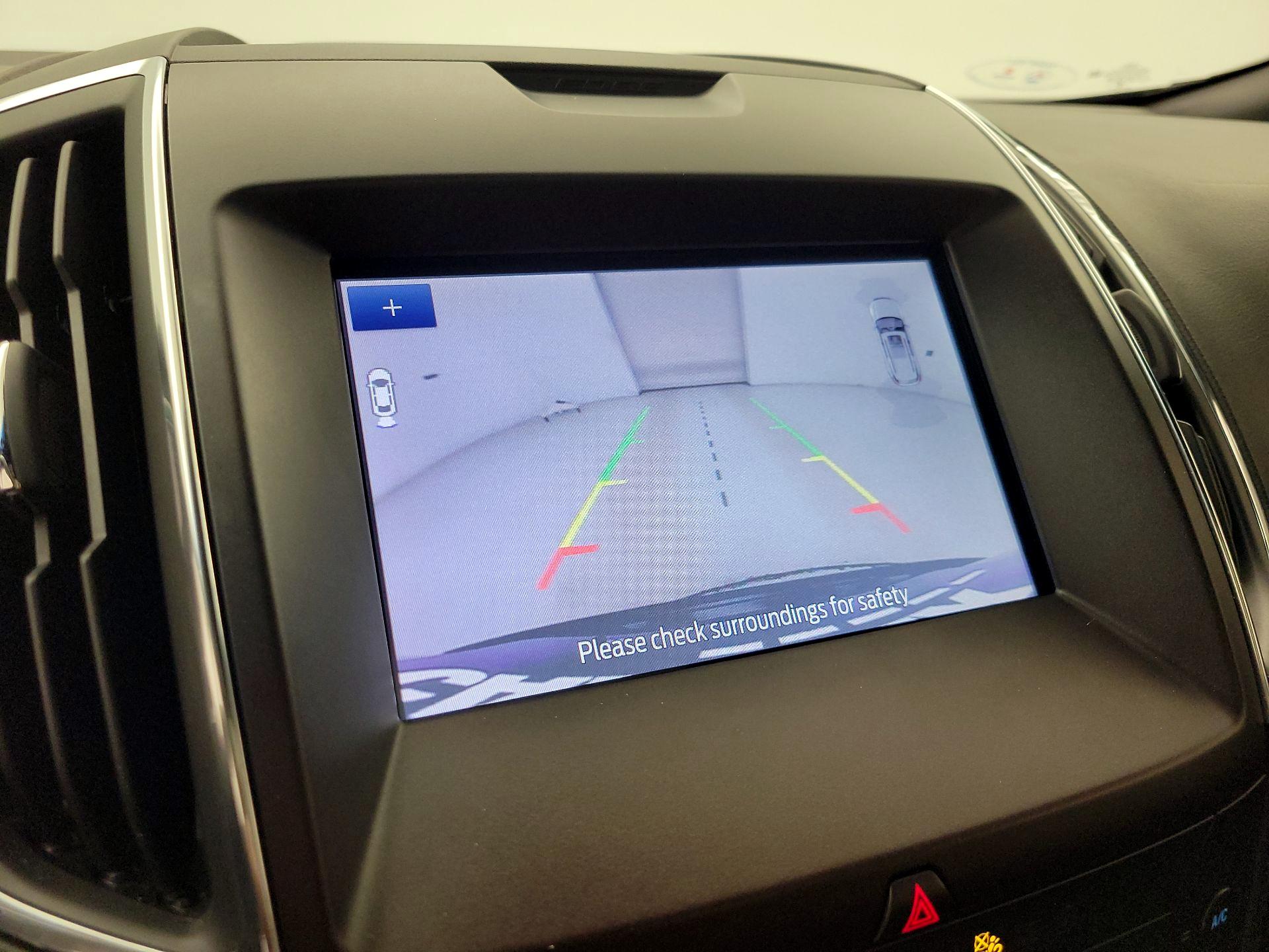 Thumbnail: 2020 Ford Edge - 15