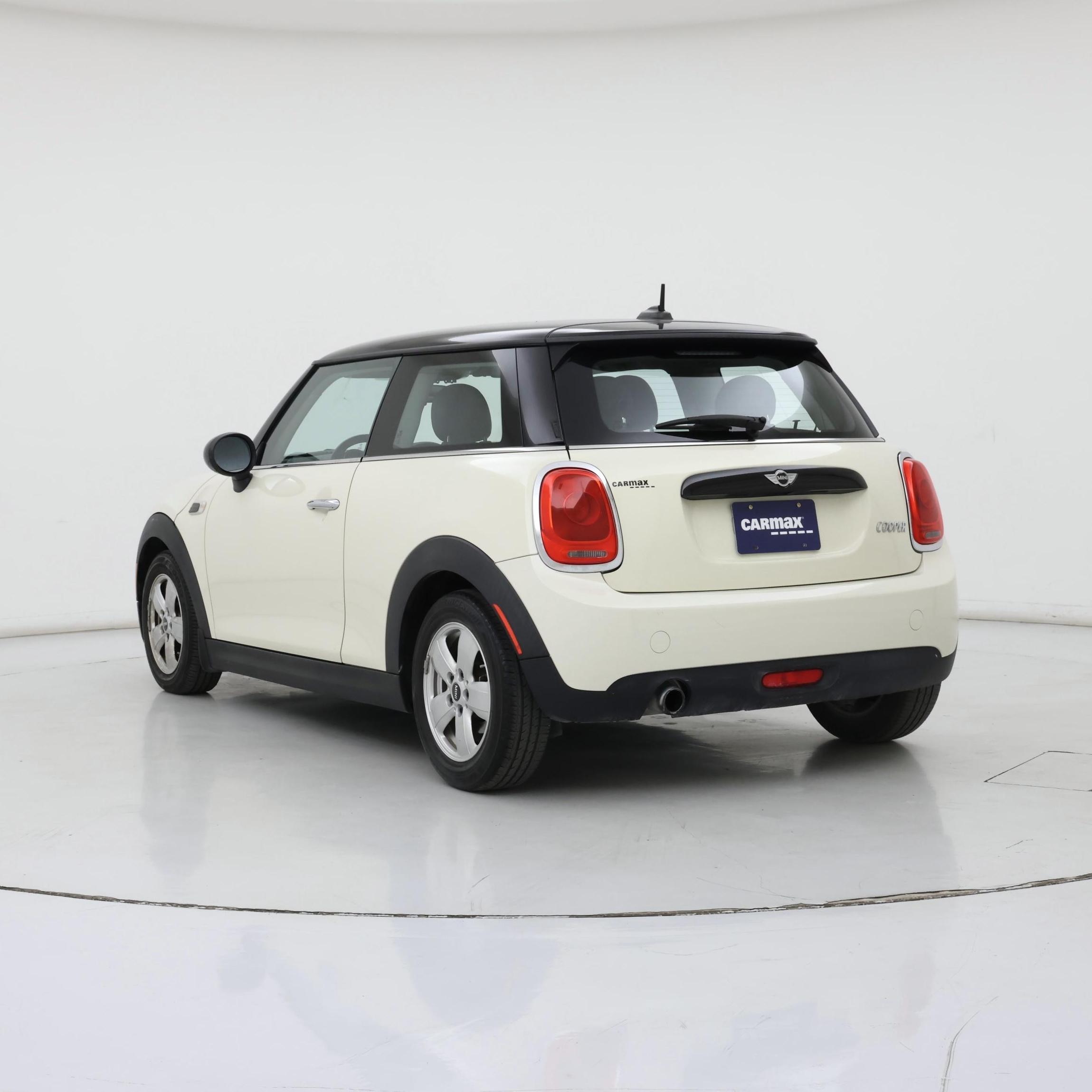 Thumbnail: 2016 MINI Cooper Hardtop - 2