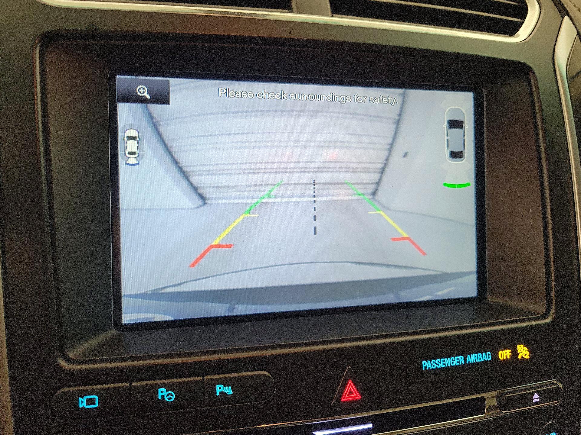 Thumbnail: 2016 Ford Explorer - 14