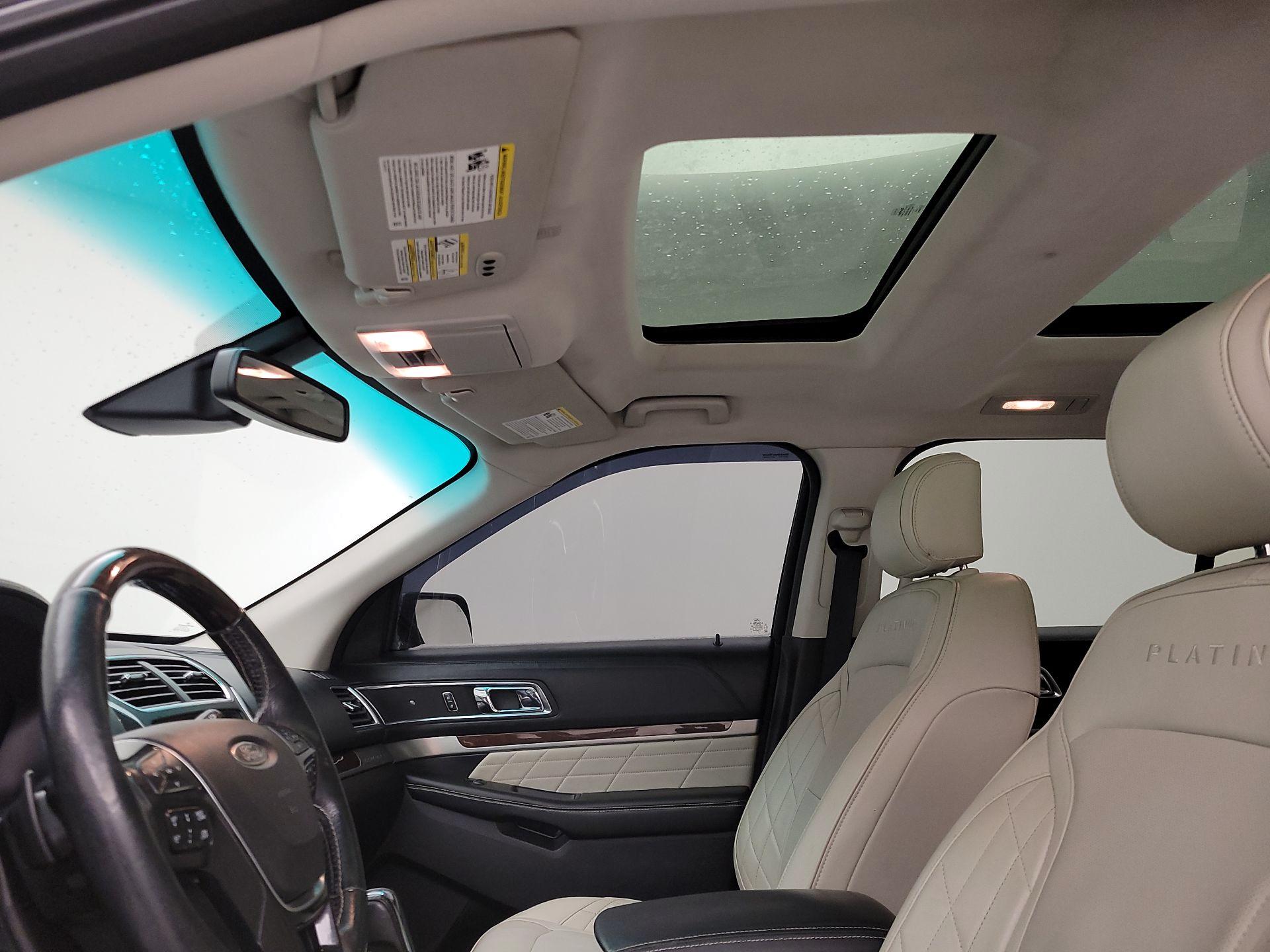 Thumbnail: 2016 Ford Explorer - 19