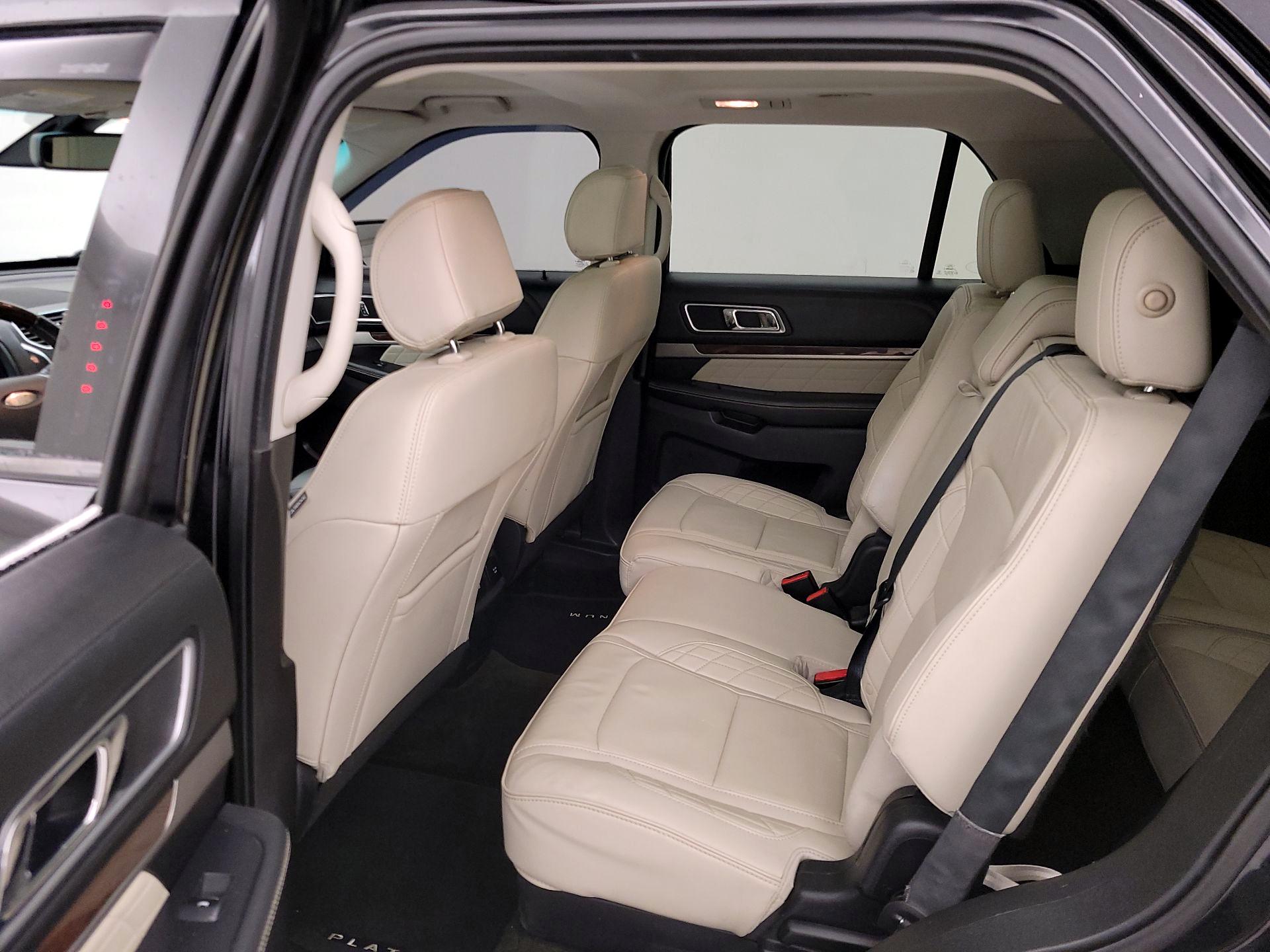 Thumbnail: 2016 Ford Explorer - 20