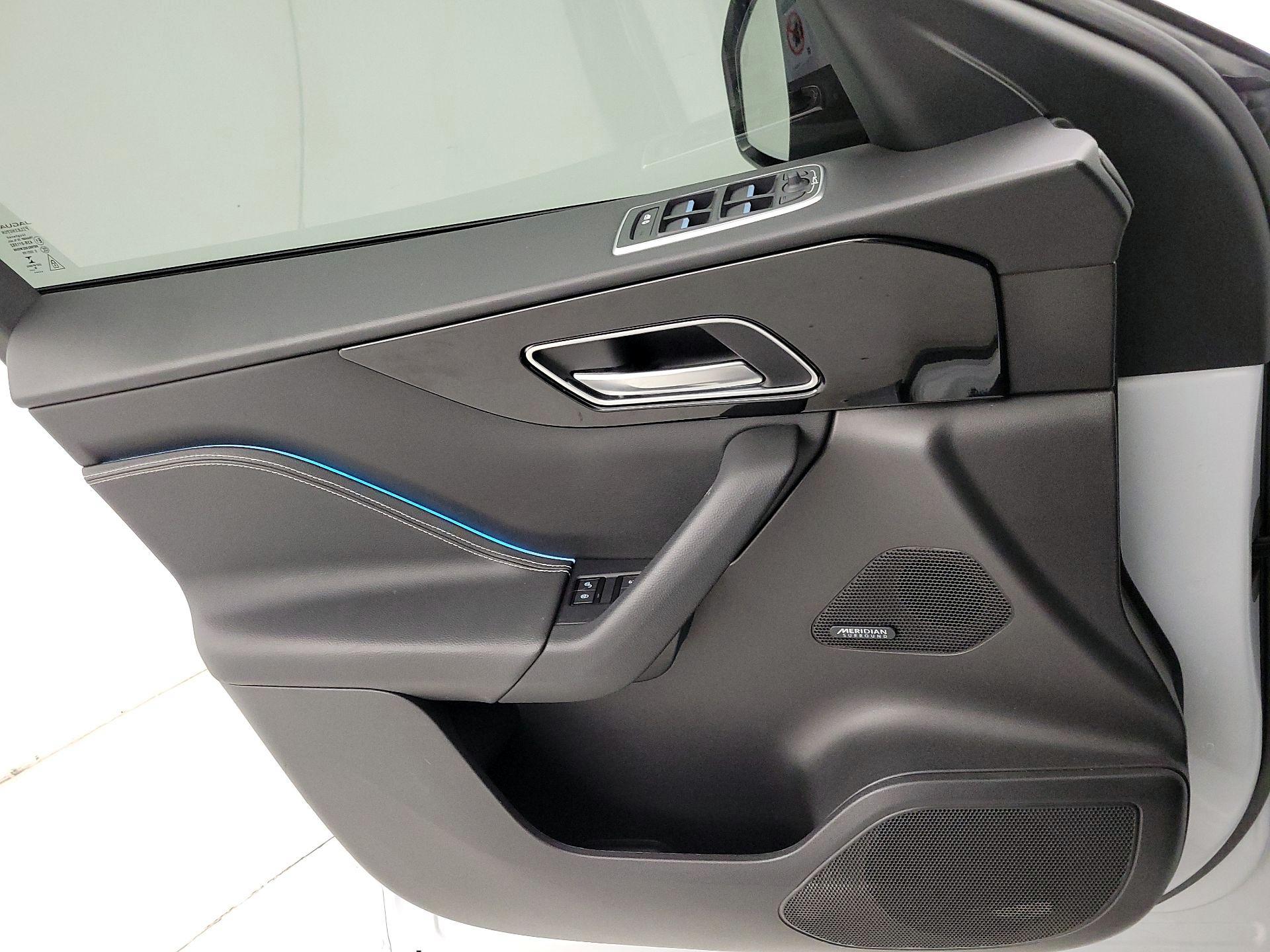 Thumbnail: 2019 Jaguar F-Pace - 12