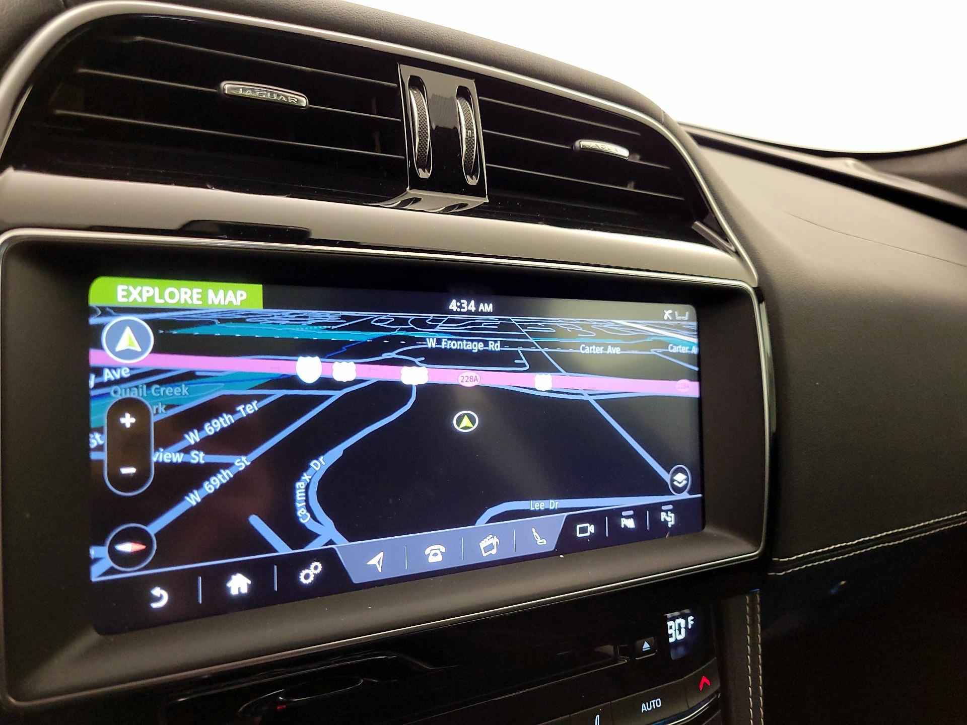 Thumbnail: 2019 Jaguar F-Pace - 14