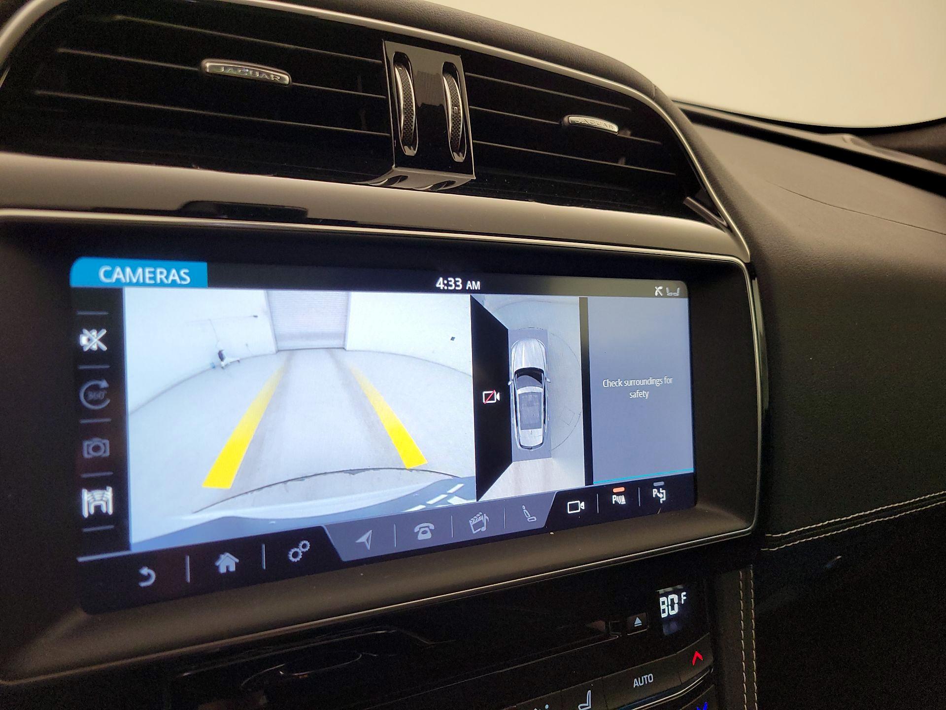 Thumbnail: 2019 Jaguar F-Pace - 15