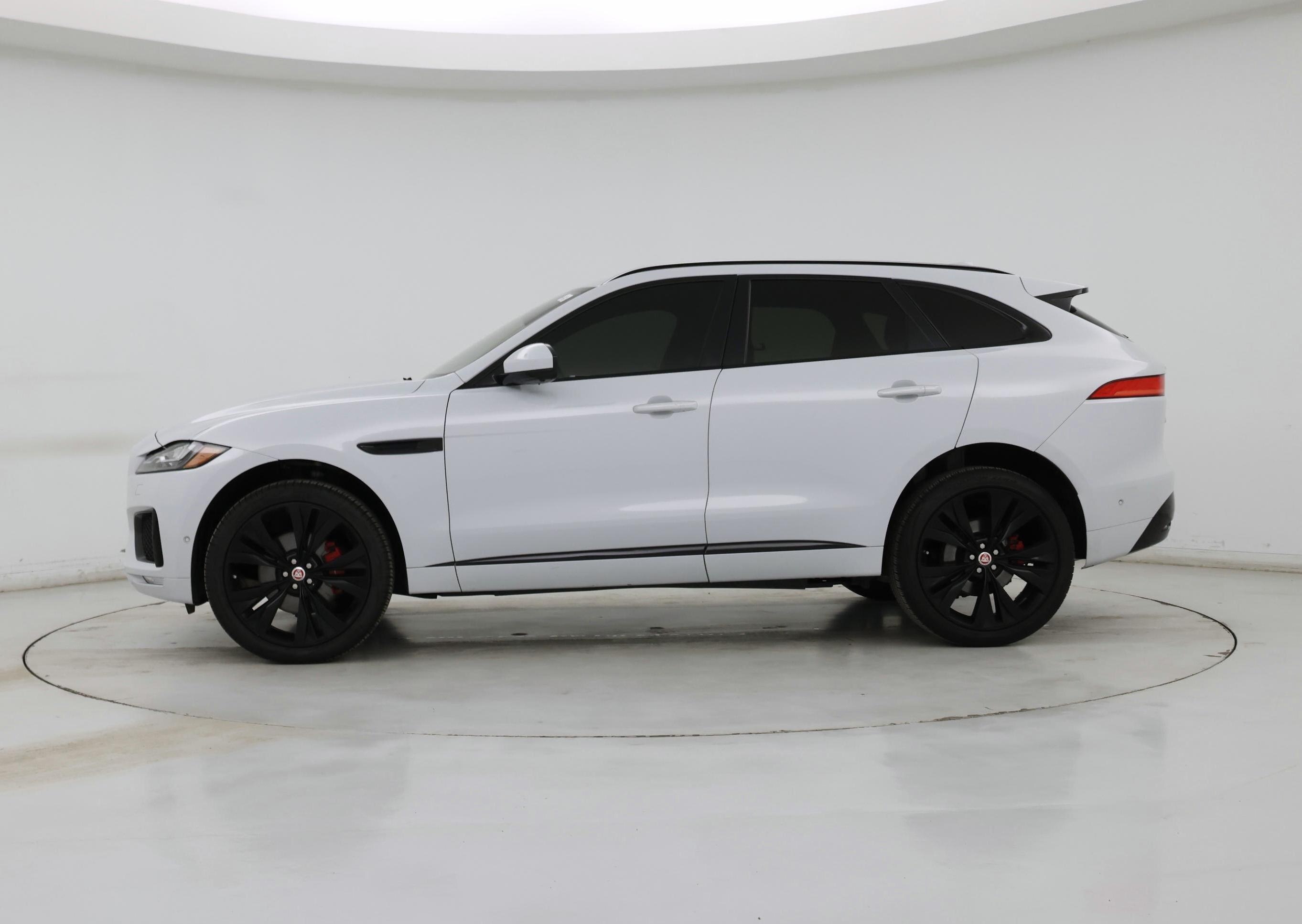 Thumbnail: 2019 Jaguar F-Pace - 3
