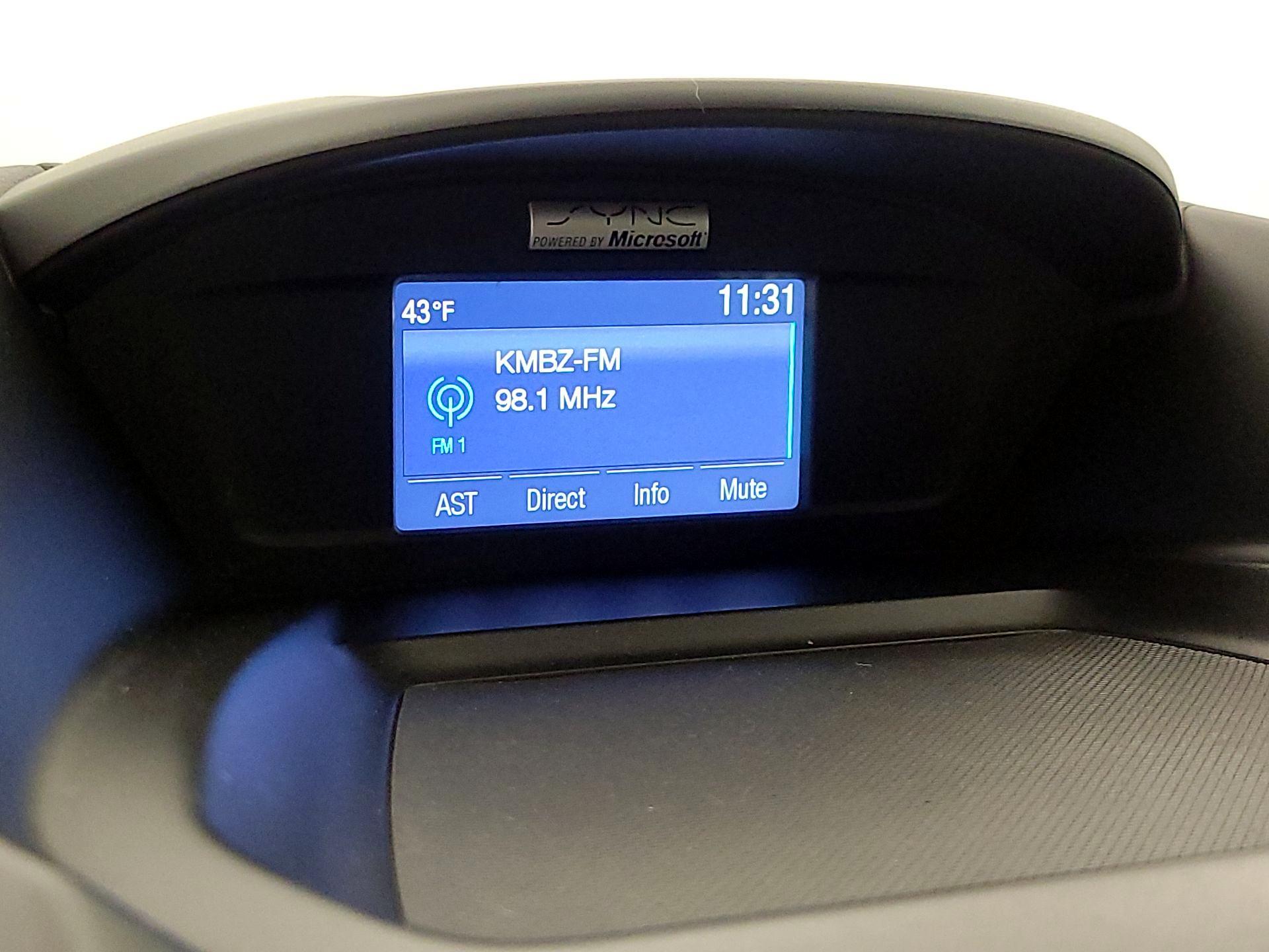 Thumbnail: 2015 Ford Escape - 15