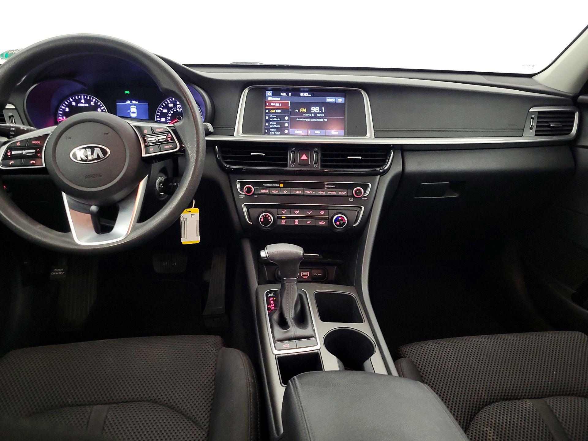 Thumbnail: 2020 Kia Optima - 9