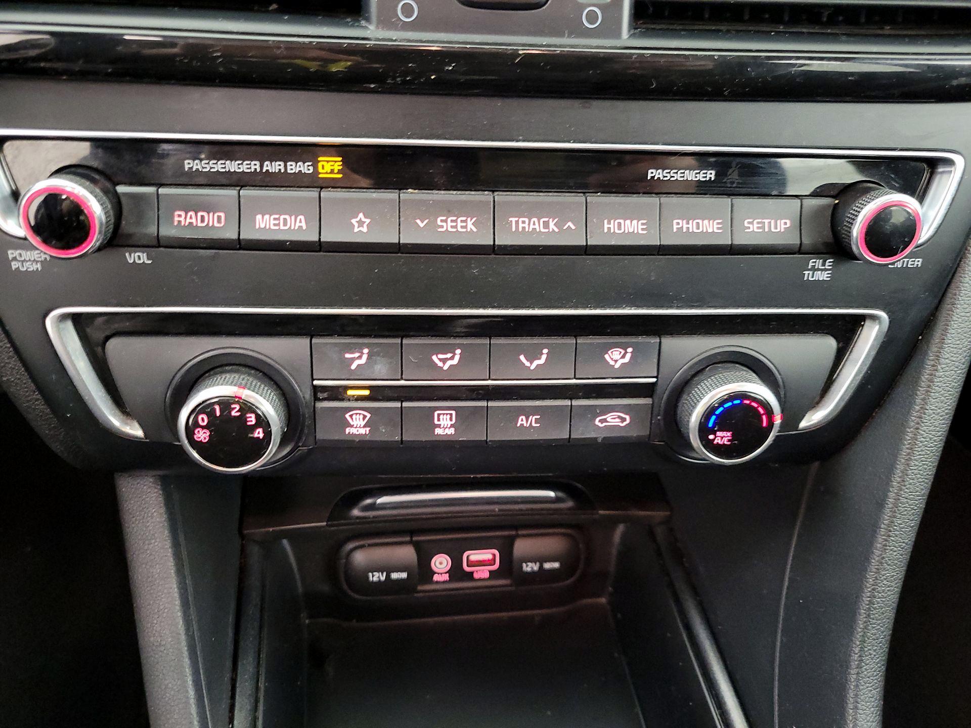 Thumbnail: 2020 Kia Optima - 16