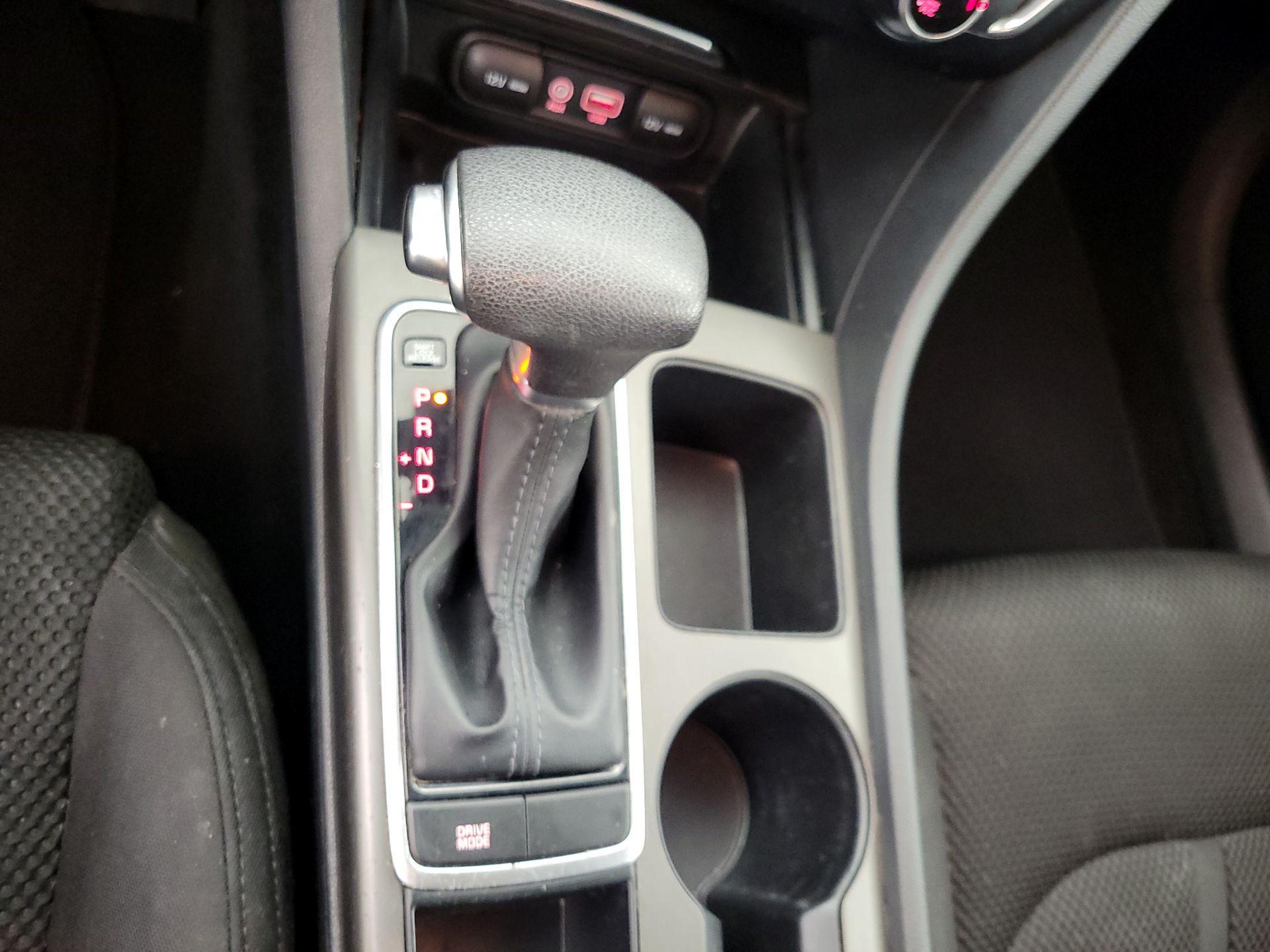 Thumbnail: 2020 Kia Optima - 17