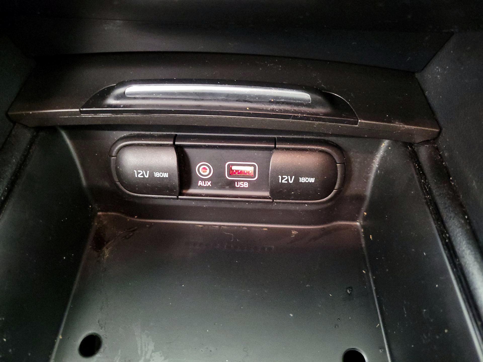 Thumbnail: 2020 Kia Optima - 18