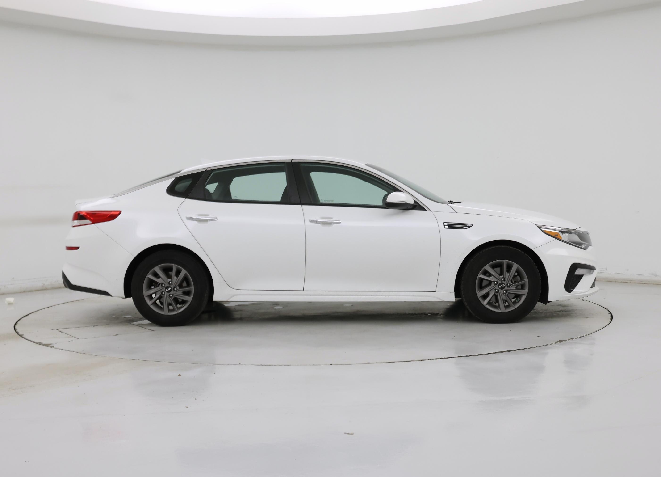 Thumbnail: 2020 Kia Optima - 7