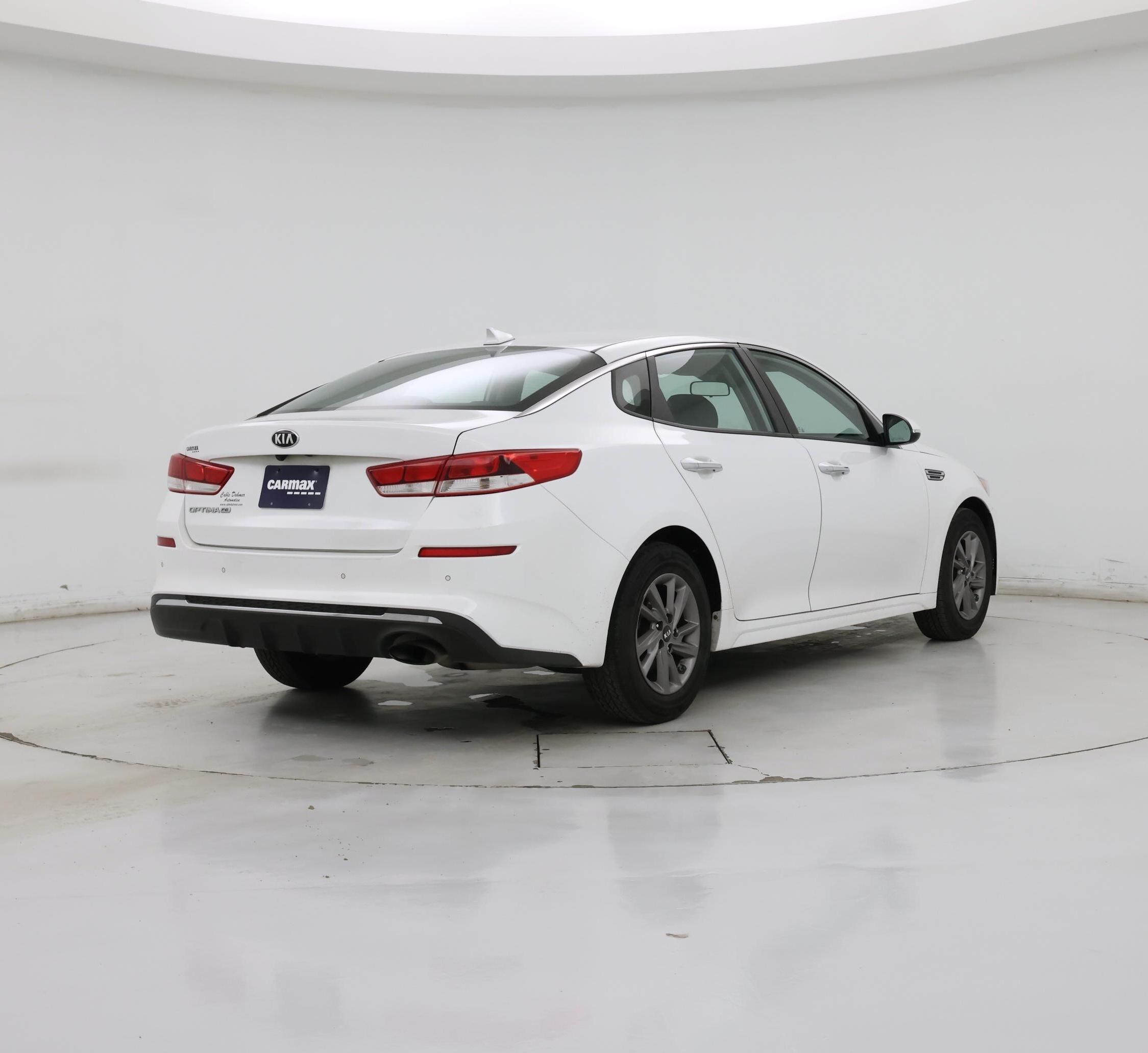 Thumbnail: 2020 Kia Optima - 8