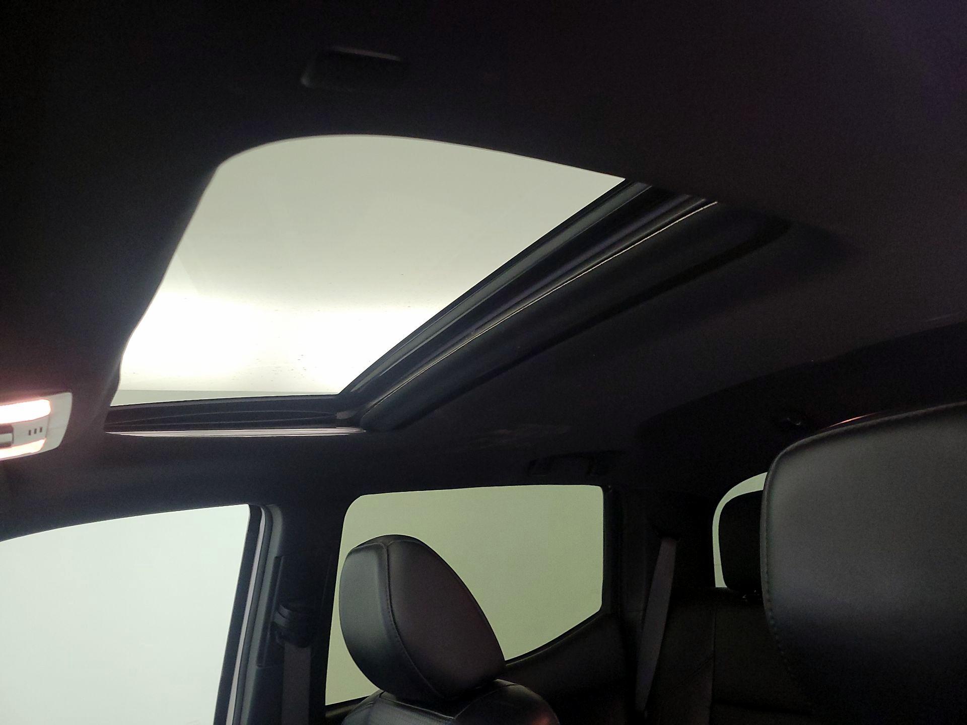 Thumbnail: 2020 Toyota Tacoma - 19