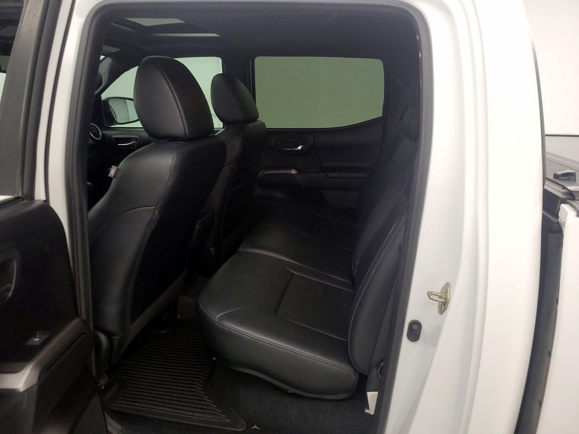 Thumbnail: 2020 Toyota Tacoma - 20