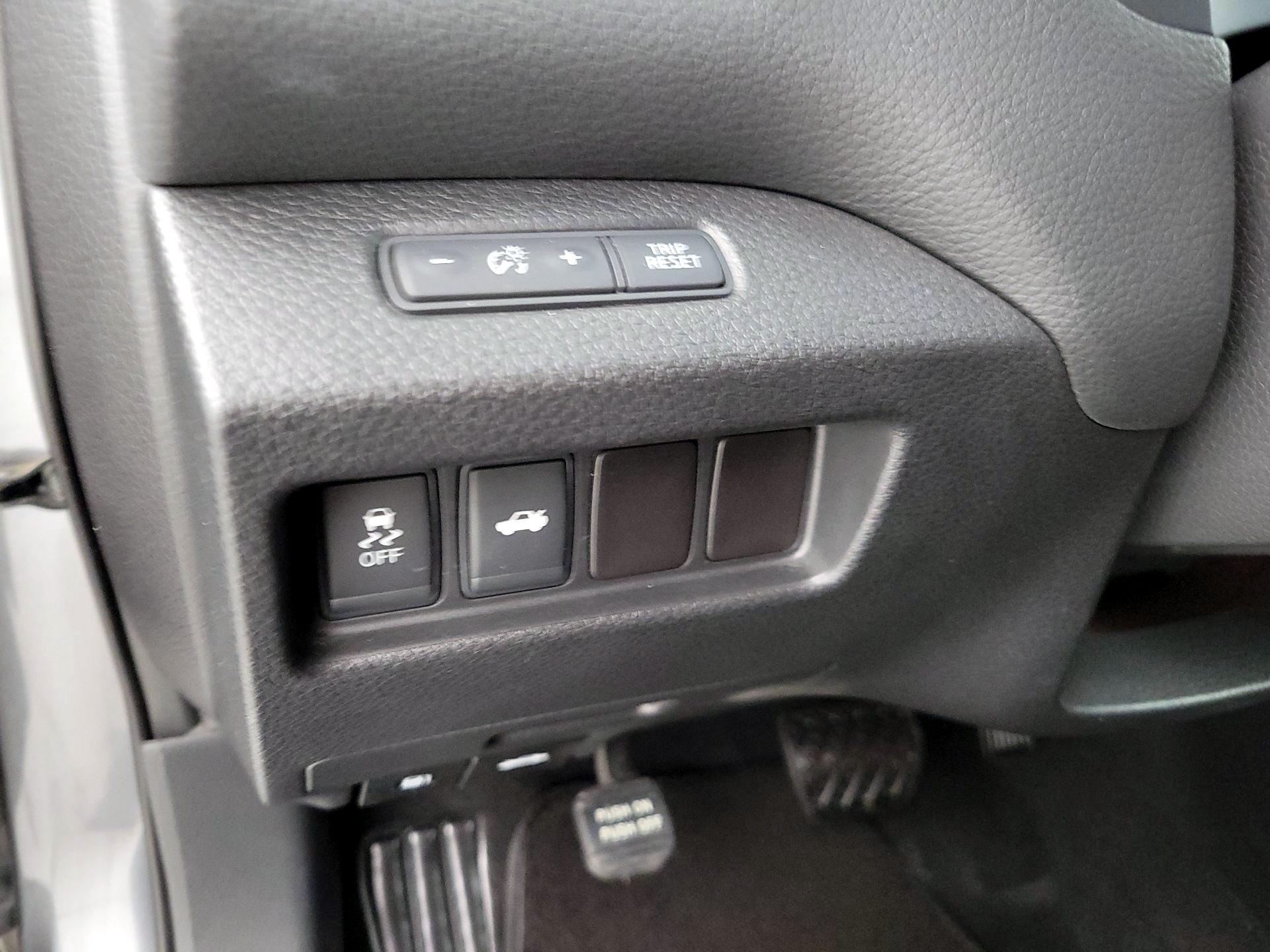 Thumbnail: 2015 Nissan Altima - 13