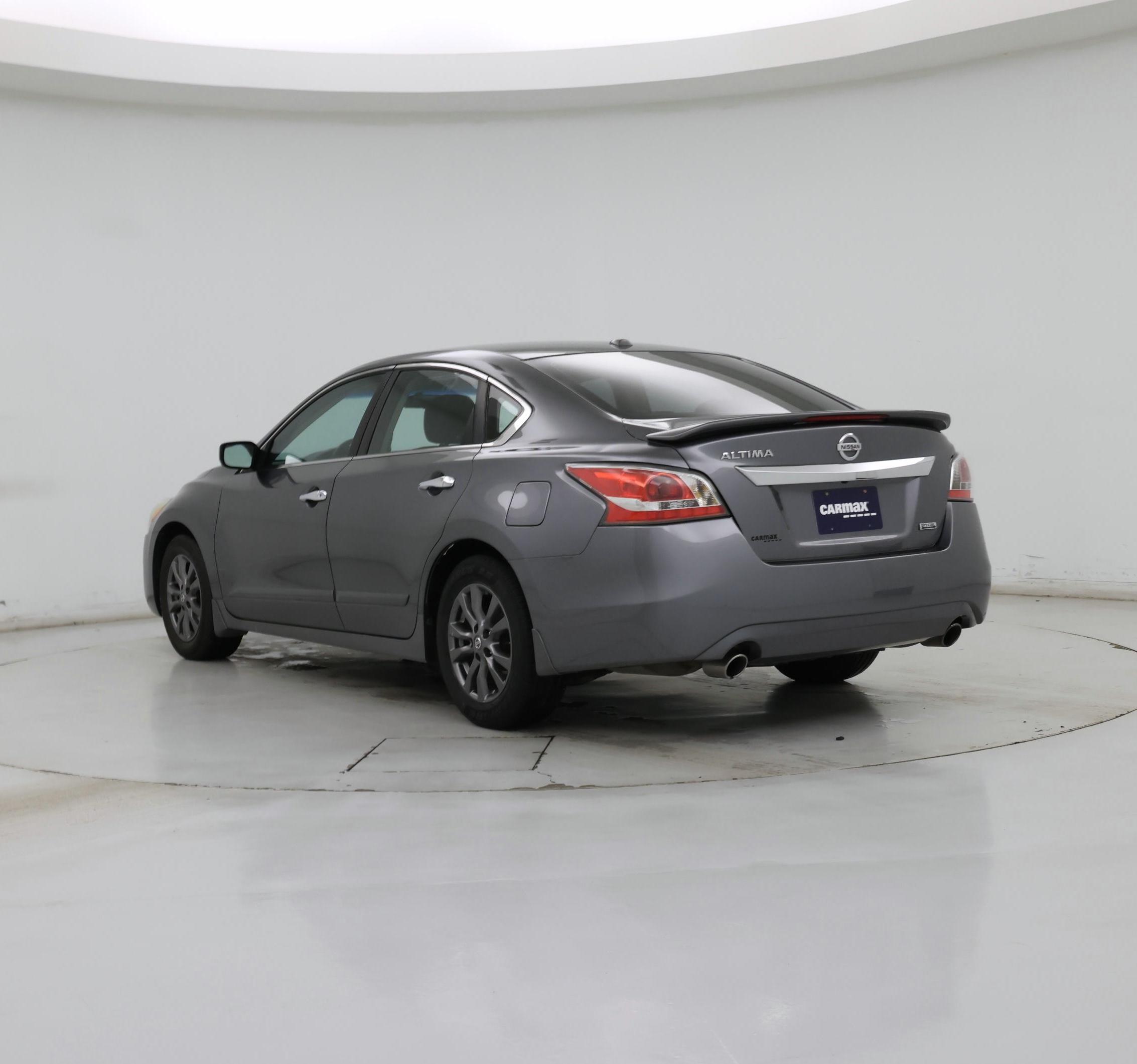 Thumbnail: 2015 Nissan Altima - 2