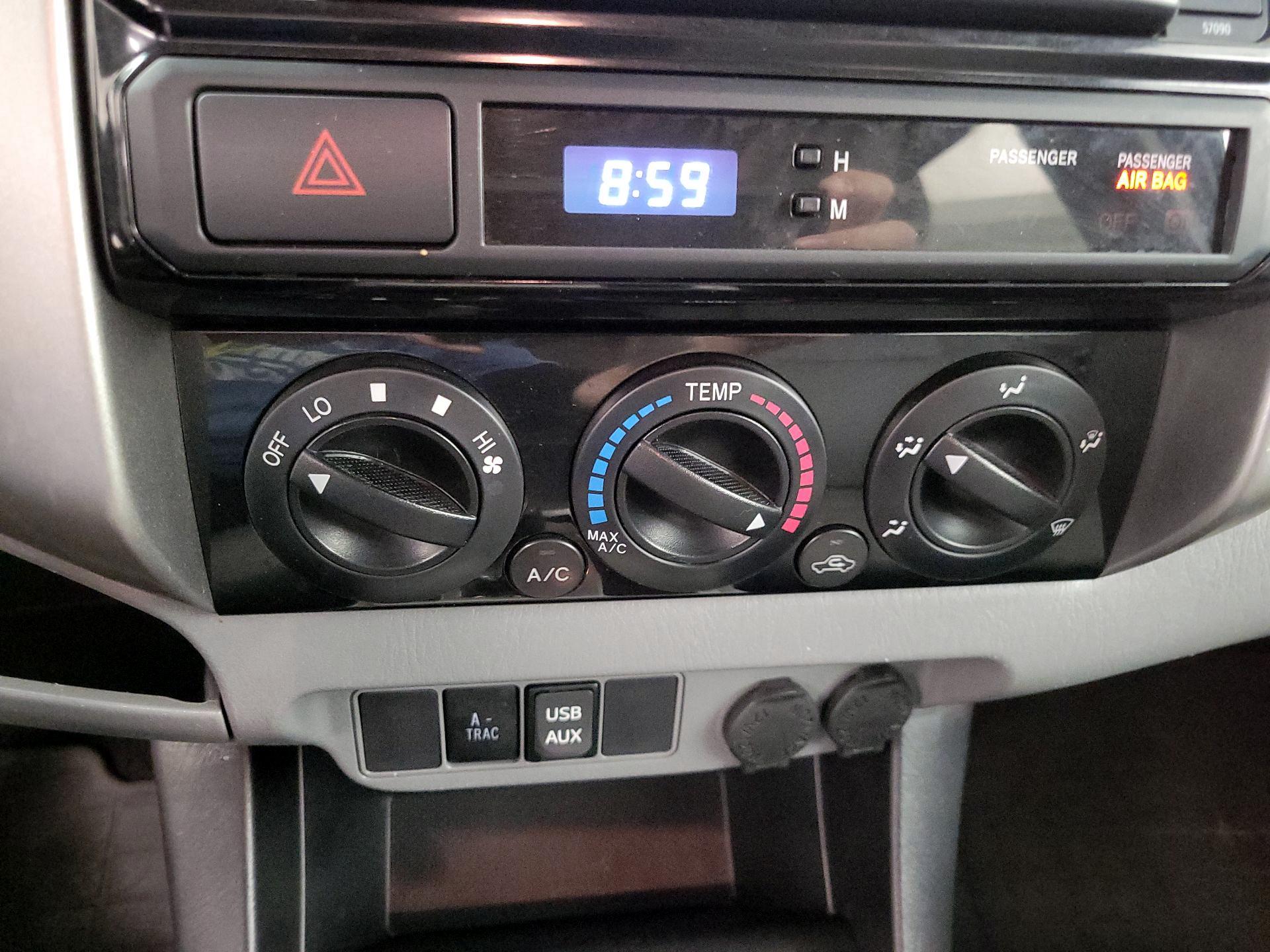 Thumbnail: 2014 Toyota Tacoma - 16