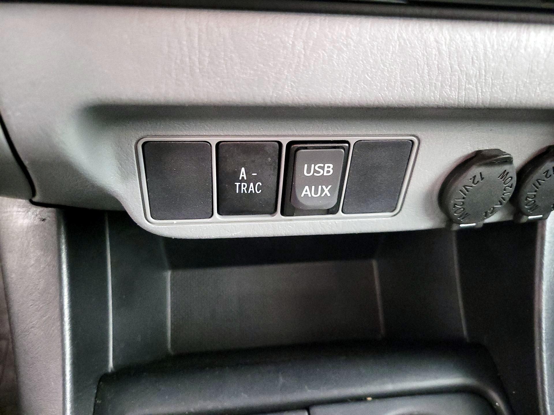 Thumbnail: 2014 Toyota Tacoma - 18