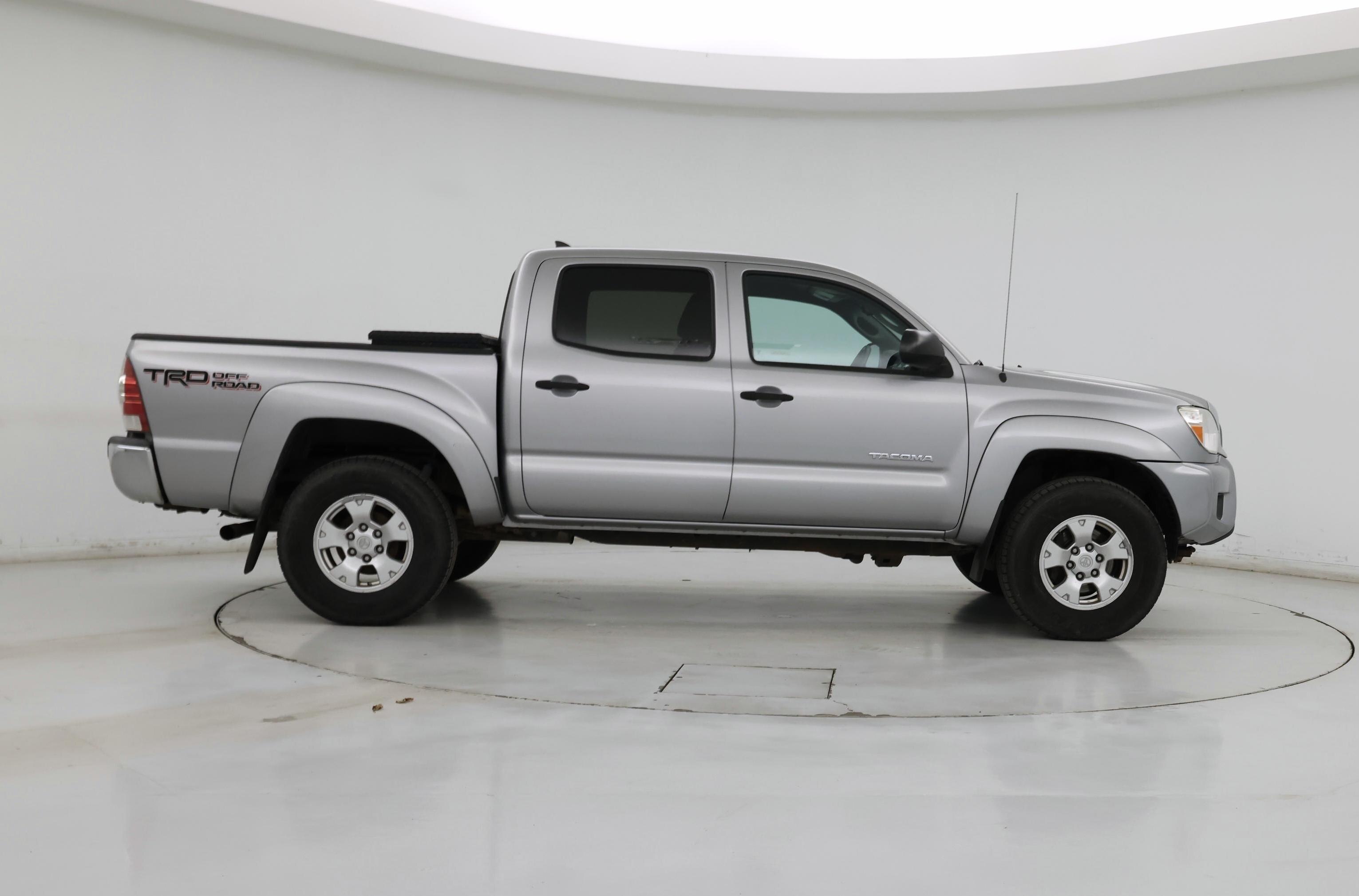 Thumbnail: 2014 Toyota Tacoma - 7