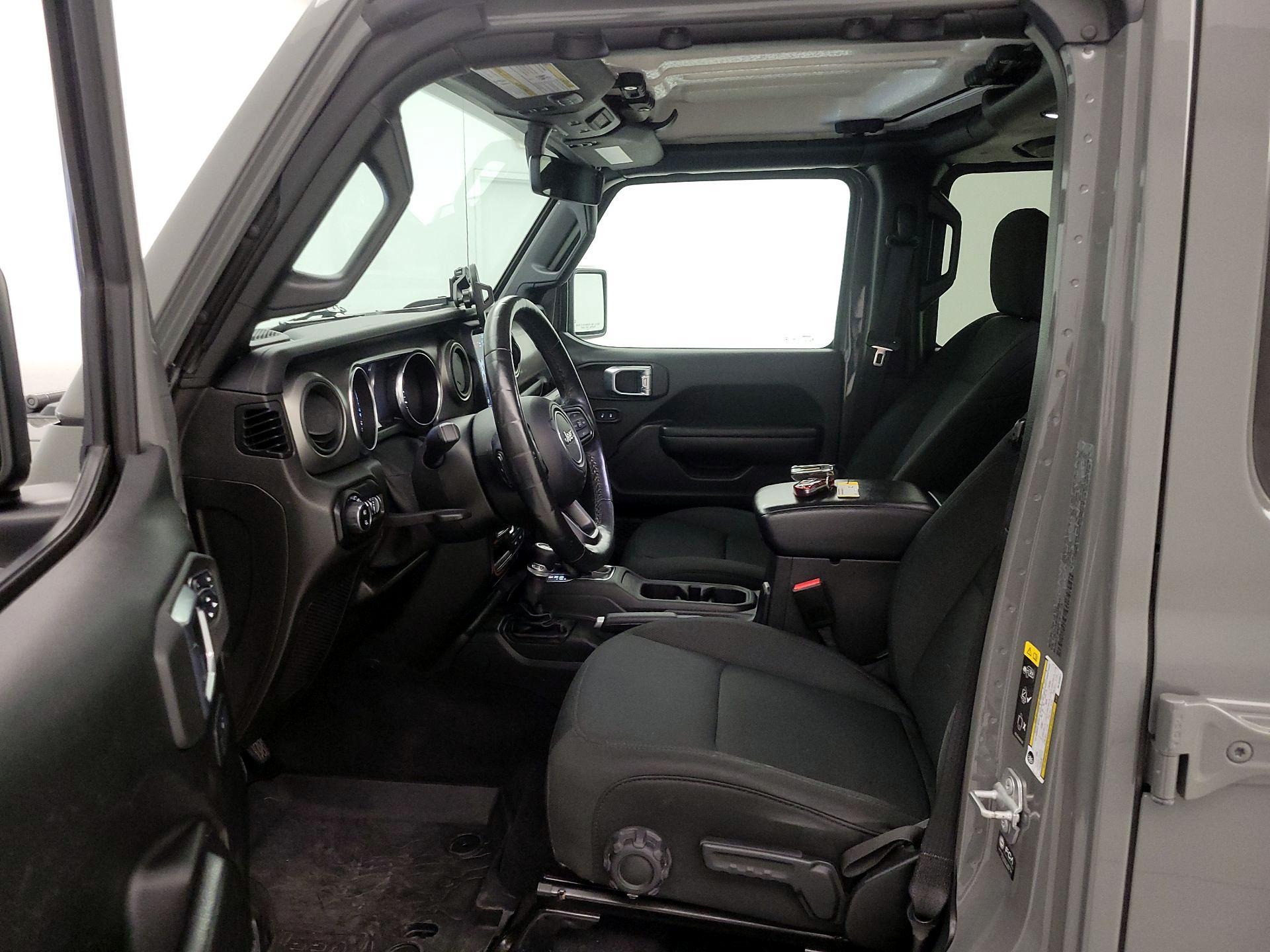 Thumbnail: 2021 Jeep Gladiator - 11