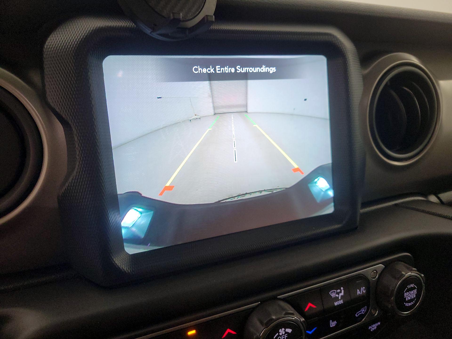 Thumbnail: 2021 Jeep Gladiator - 15