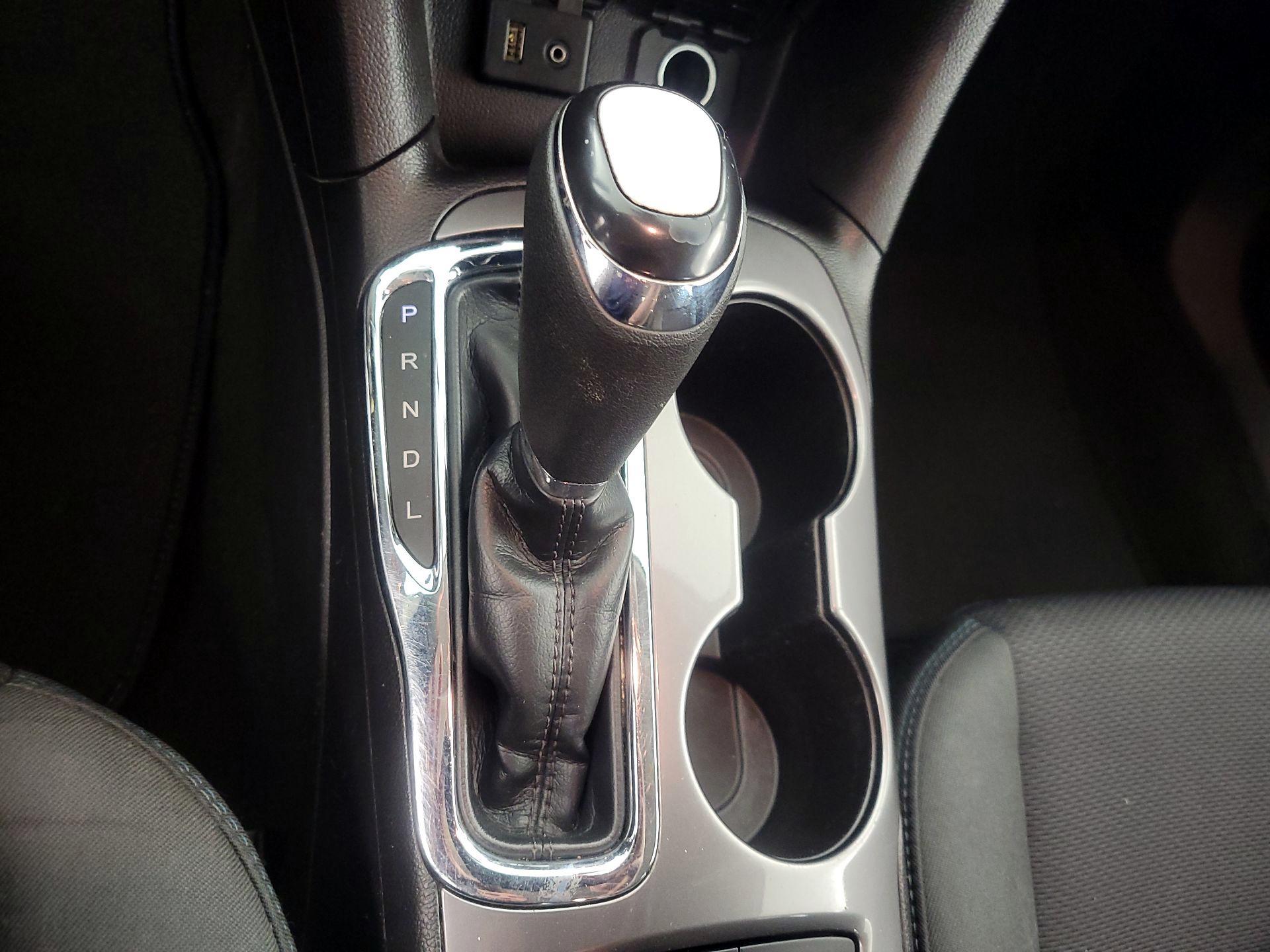 Thumbnail: 2017 Chevrolet Cruze - 17