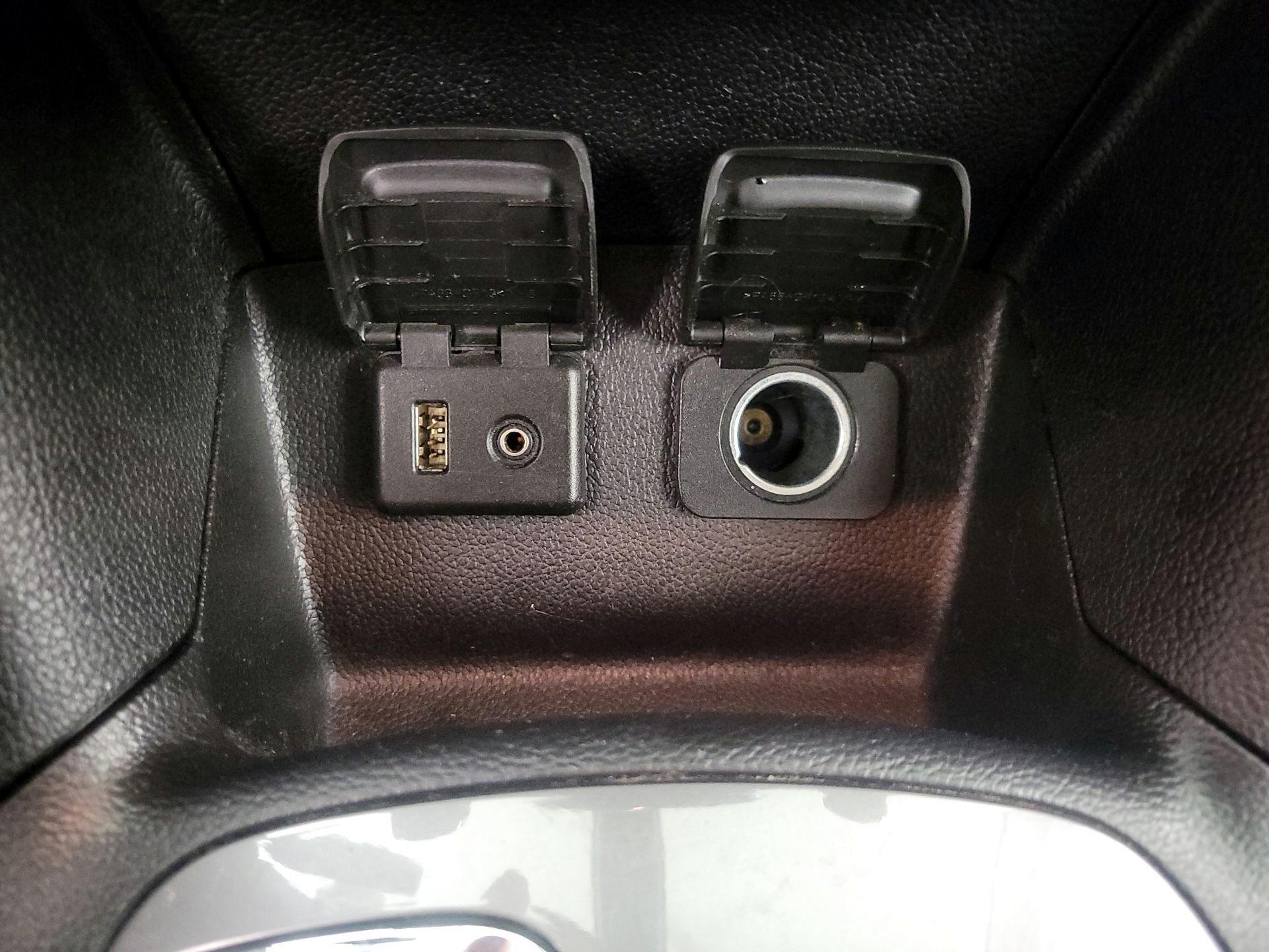 Thumbnail: 2017 Chevrolet Cruze - 18