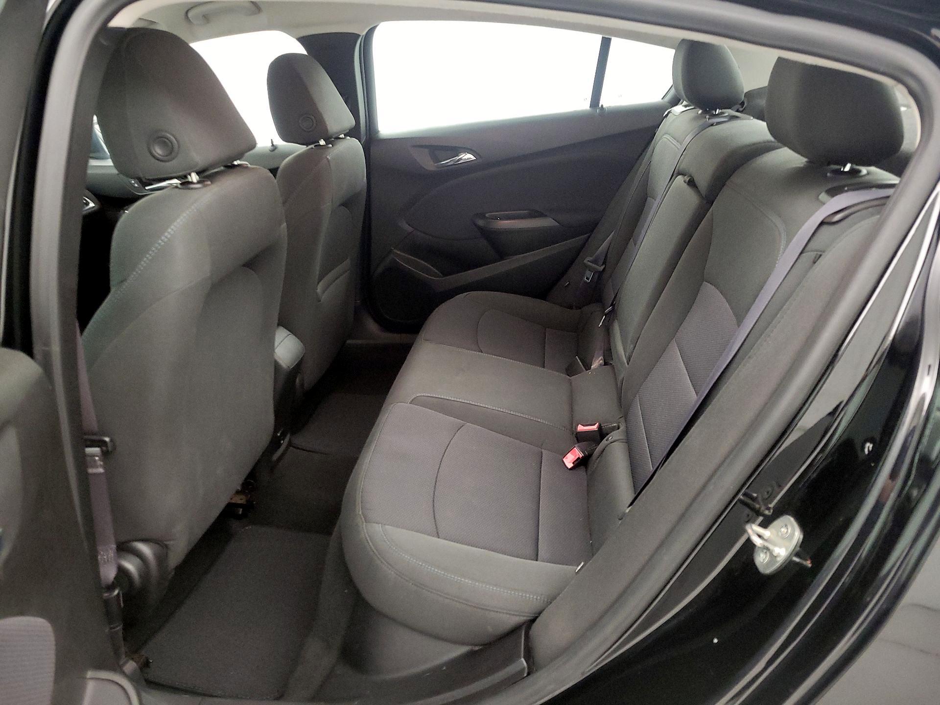 Thumbnail: 2017 Chevrolet Cruze - 19