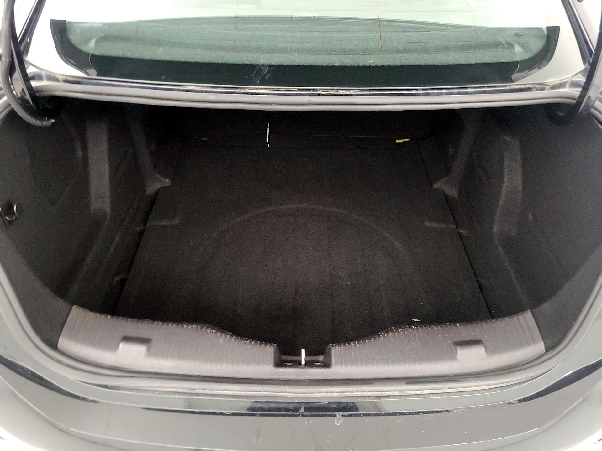 Thumbnail: 2017 Chevrolet Cruze - 20