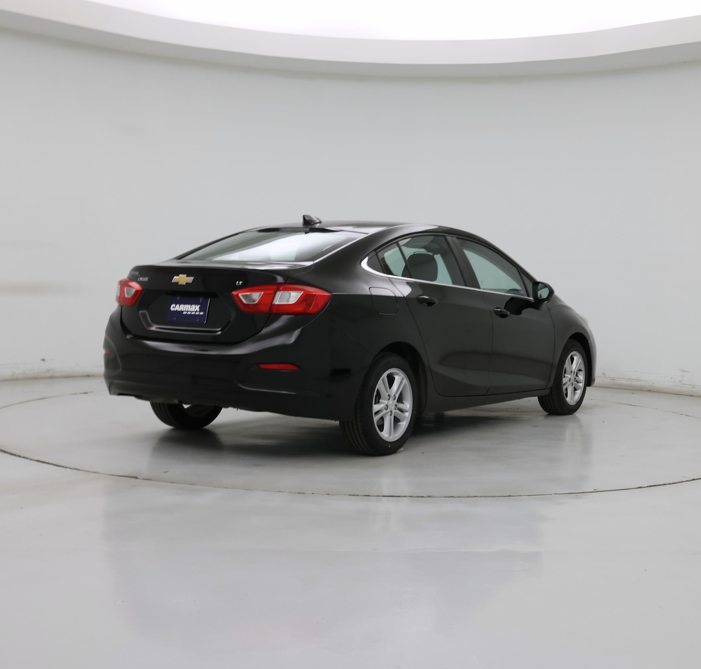 Thumbnail: 2017 Chevrolet Cruze - 8
