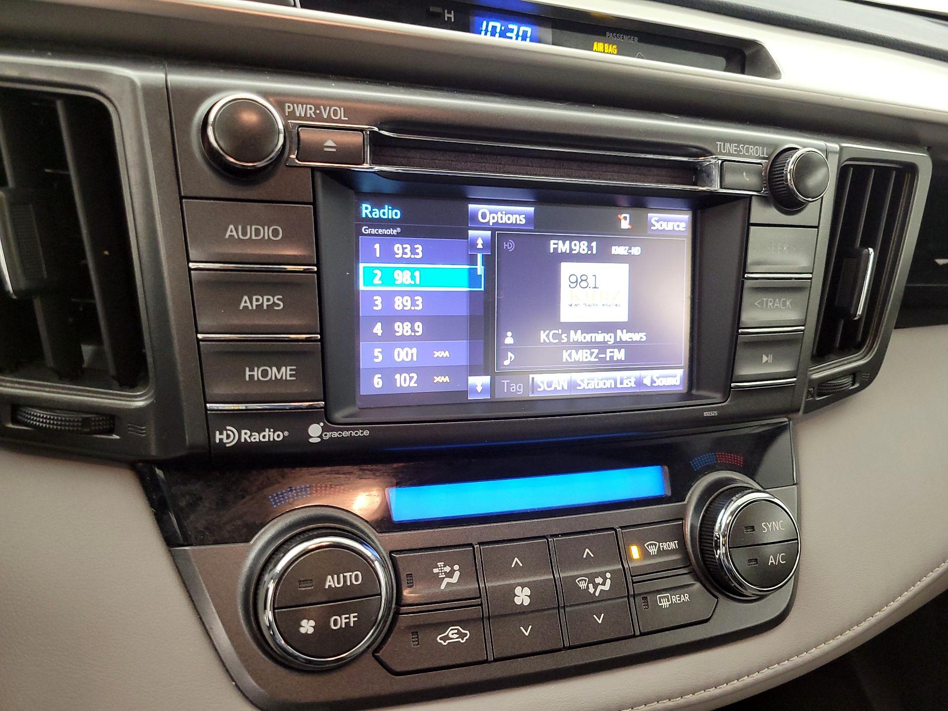 Thumbnail: 2015 Toyota RAV4 - 15