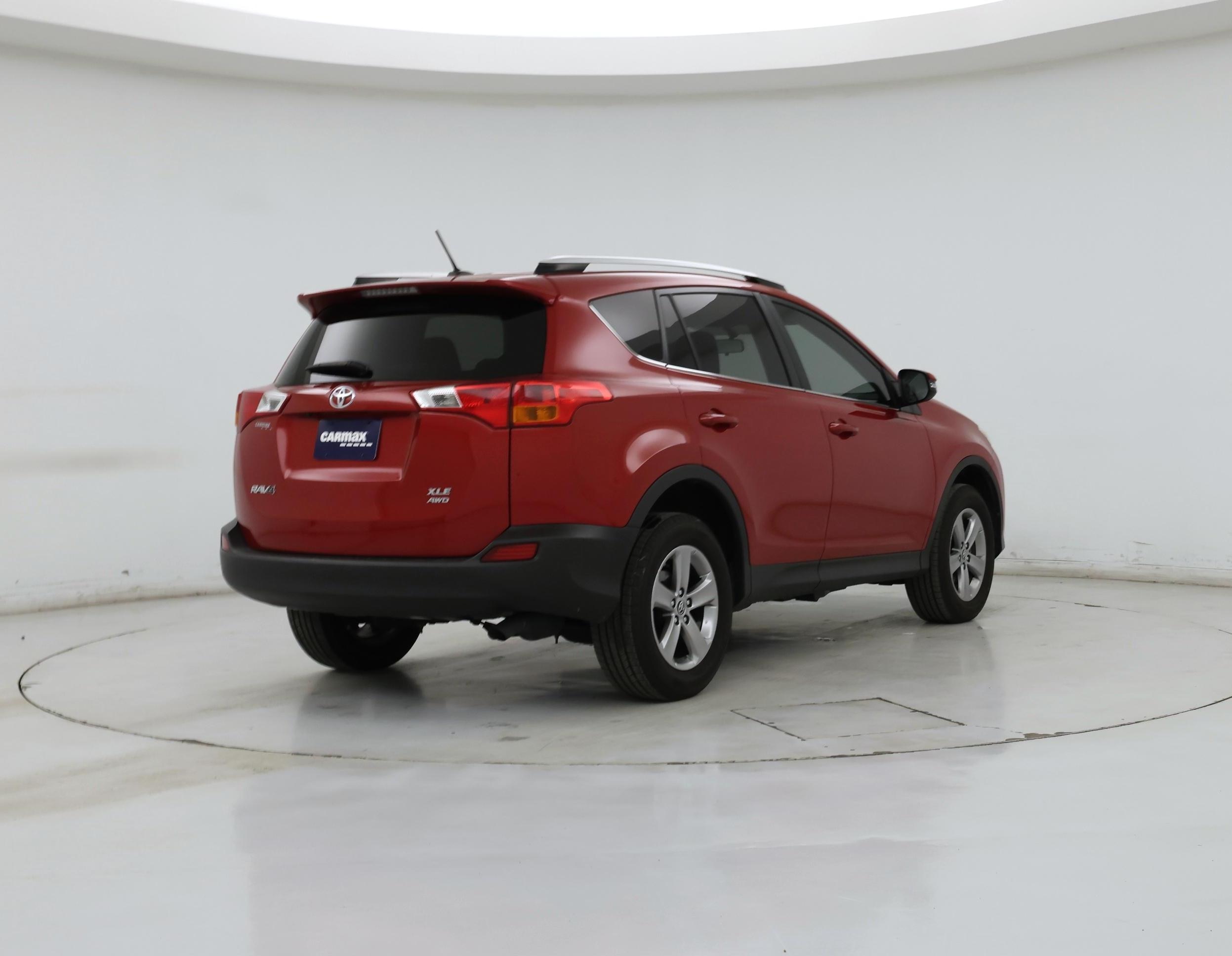 Thumbnail: 2015 Toyota RAV4 - 8