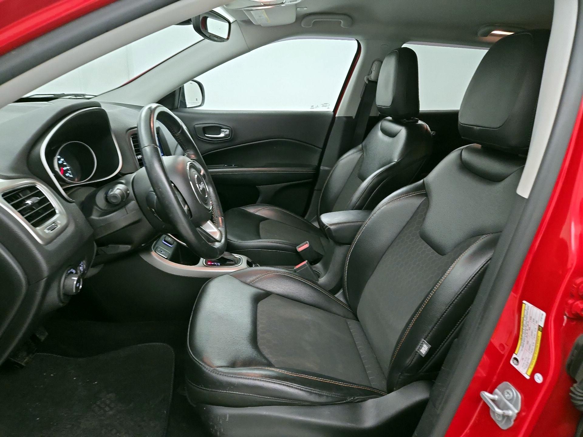 Thumbnail: 2018 Jeep Compass - 9