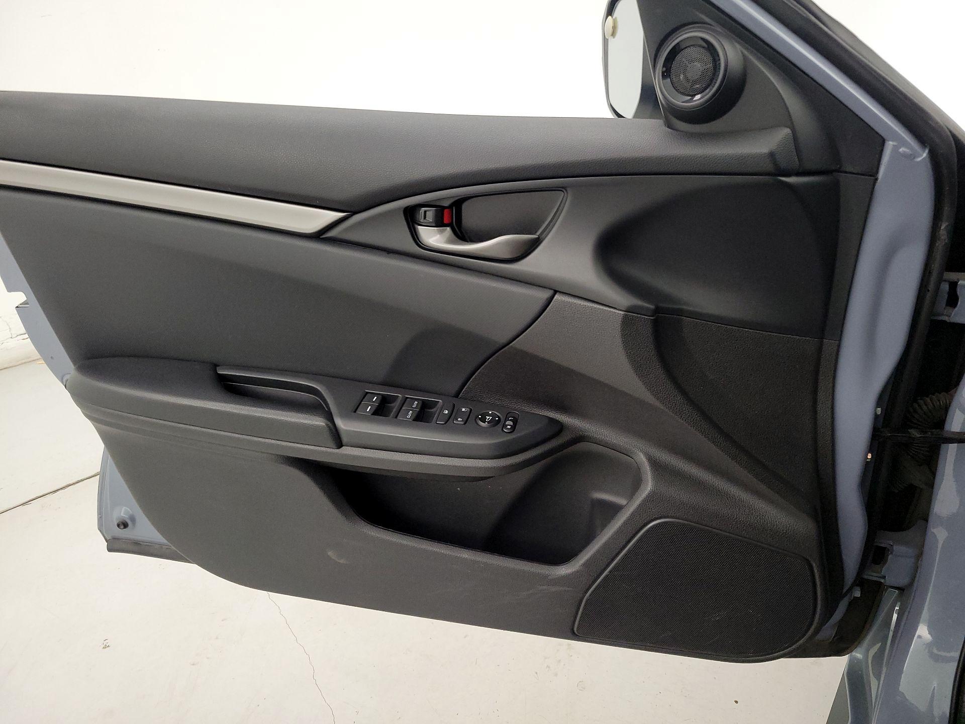 Thumbnail: 2020 Honda Civic - 12