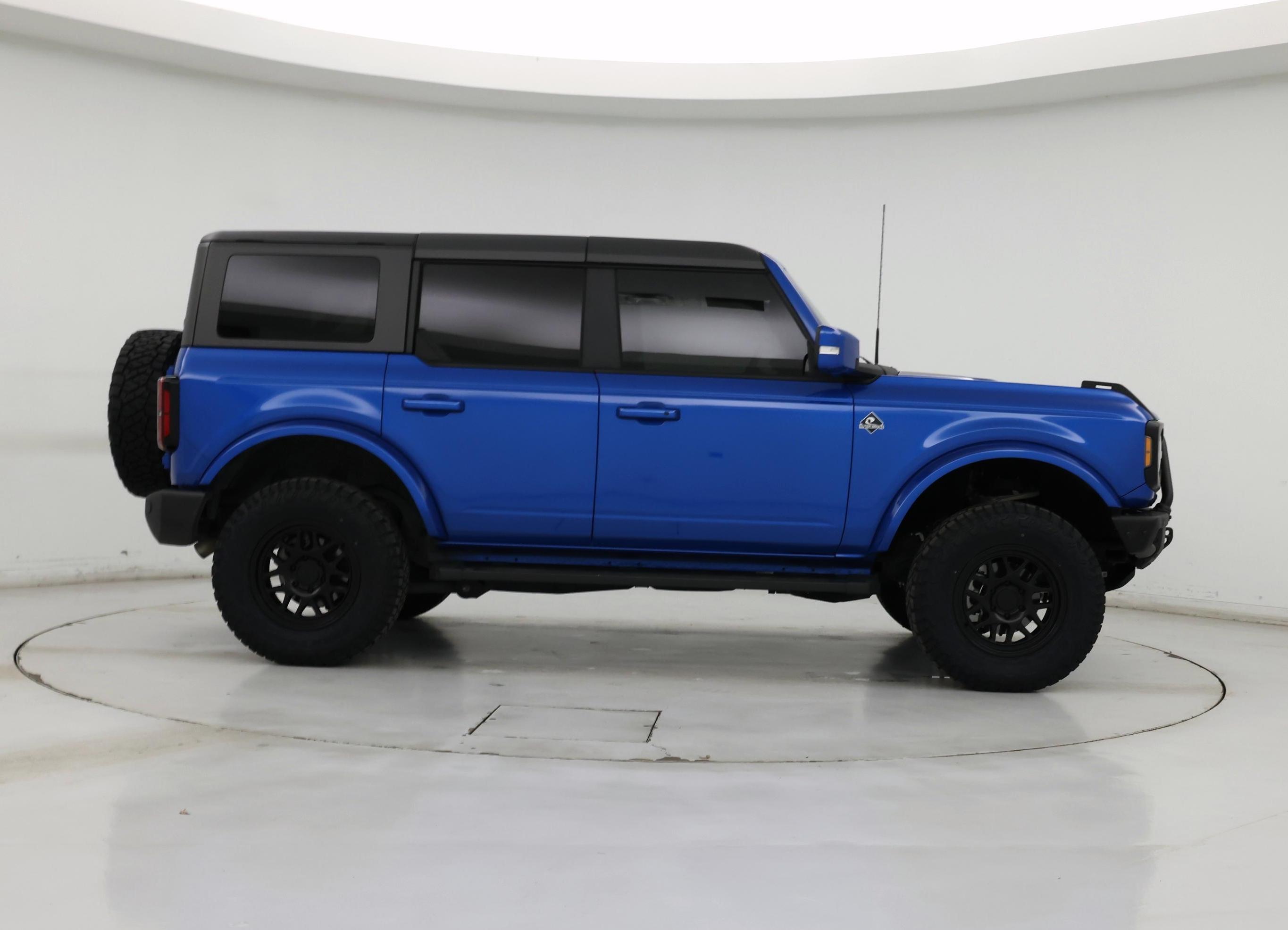 Thumbnail: 2022 Ford Bronco - 7